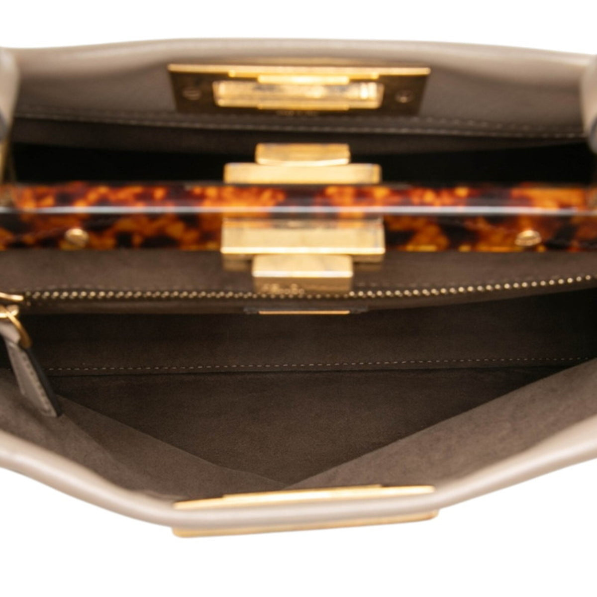 Fendi Beige Leather Handbag Shoulder Bag (Pre-Owned)