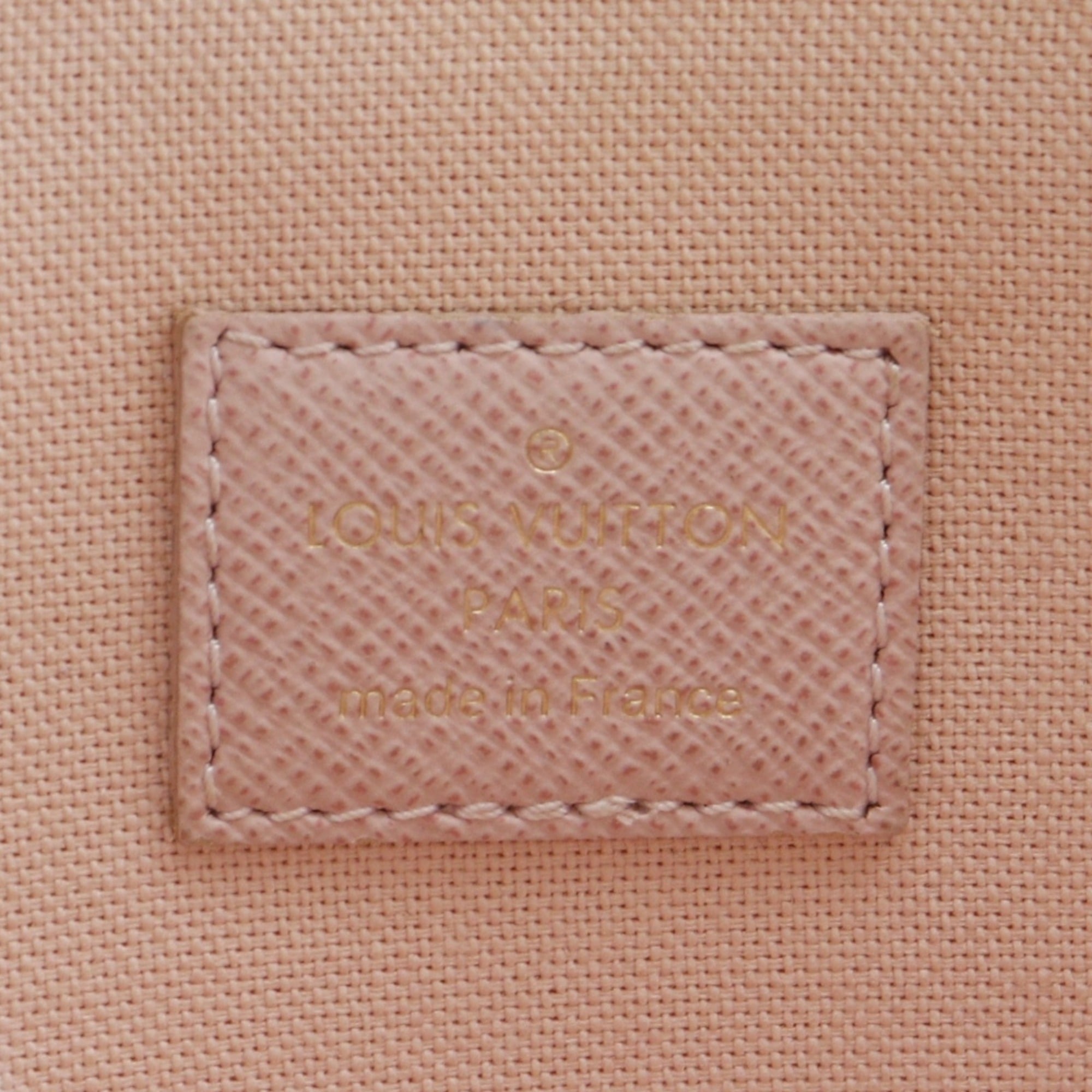 Louis Vuitton White Damier Azur Canvas Shoulder Bag (Pre-Owned)