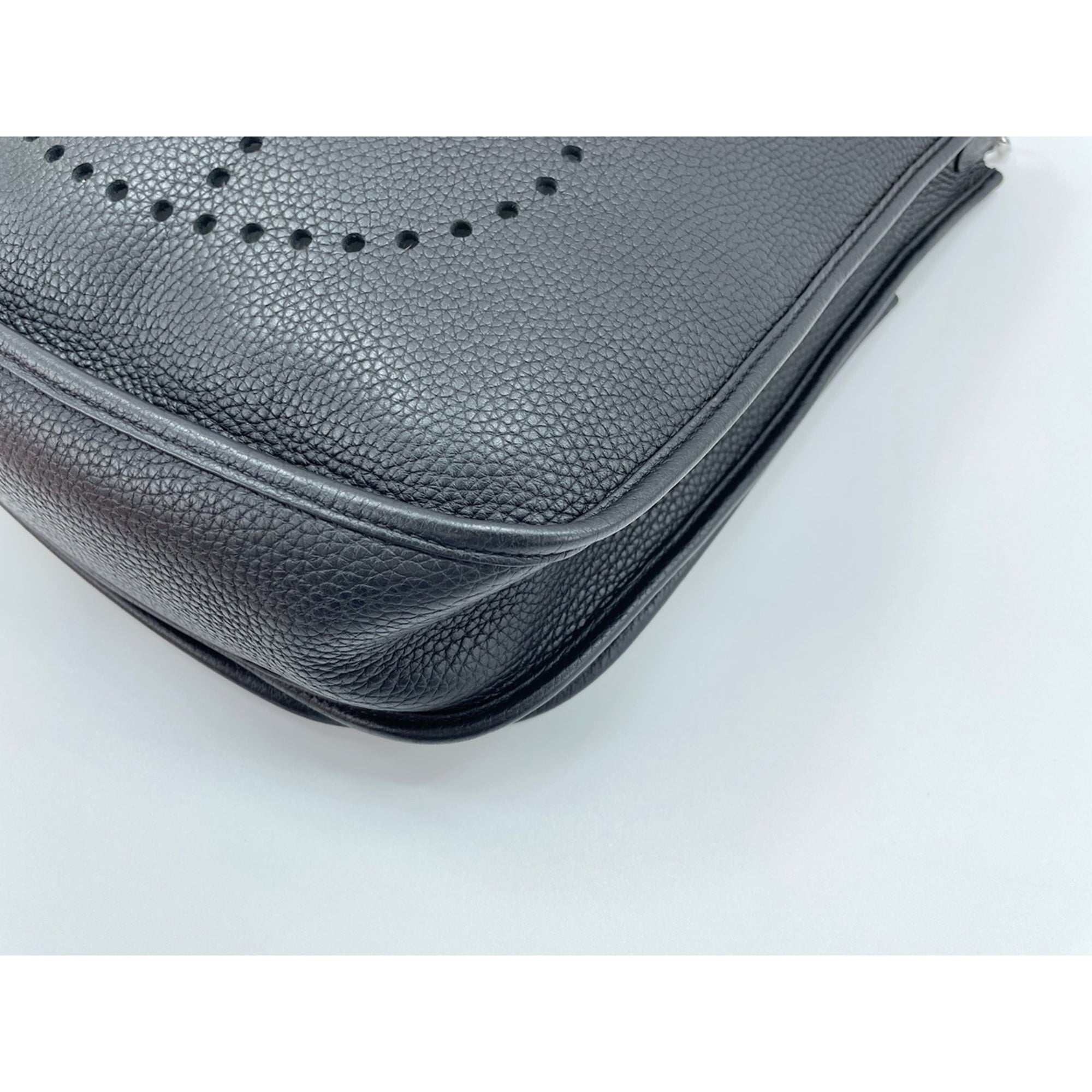Hermes Black Taurillon Clemence Leather Shoulder Bag (Pre-Owned)