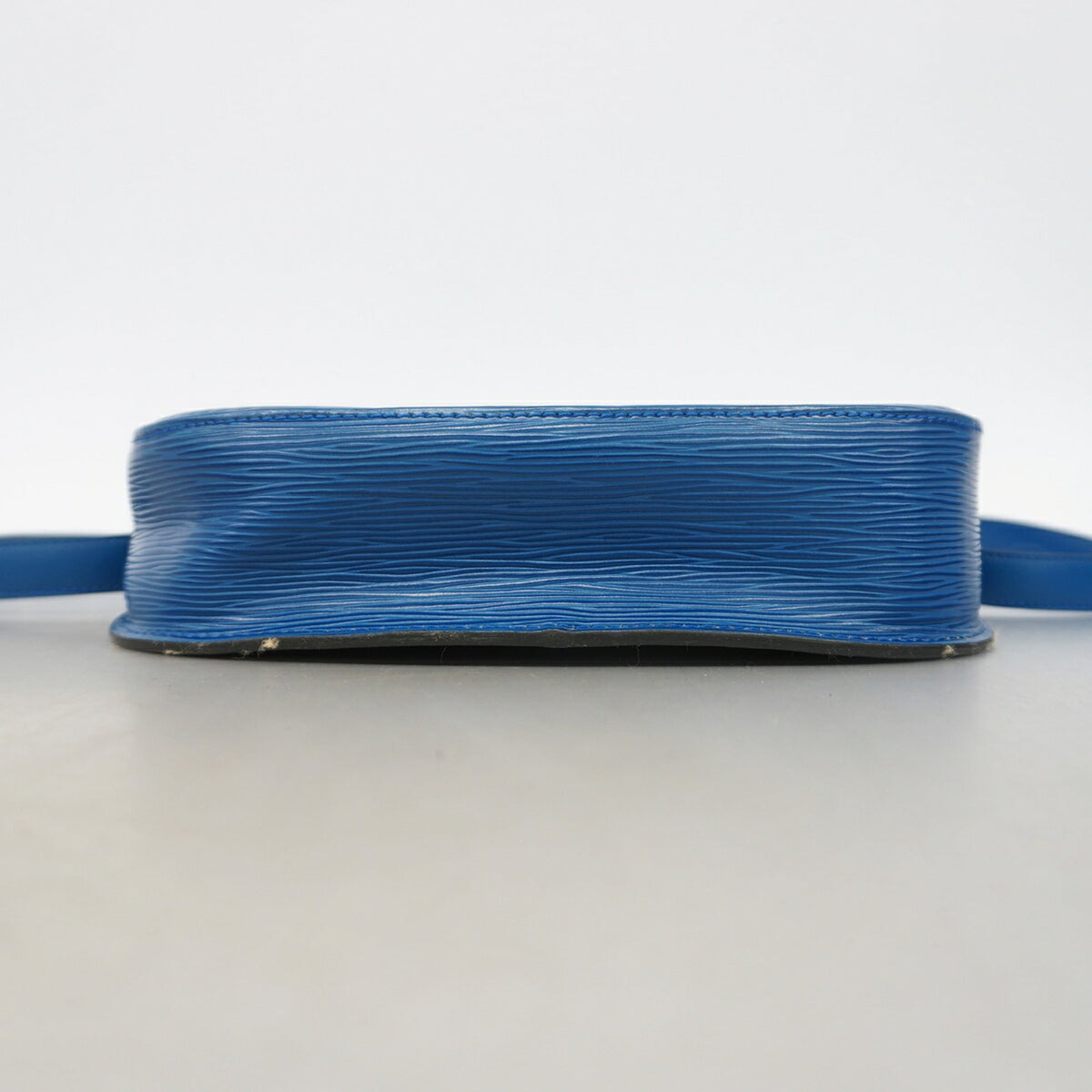 Louis Vuitton Toledo Blue Shoulder Bag (Pre-Owned)