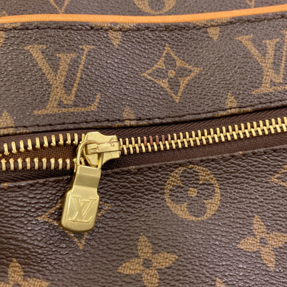 Louis Vuitton Monogram Monogram Shoulder Bag (Pre-Owned)
