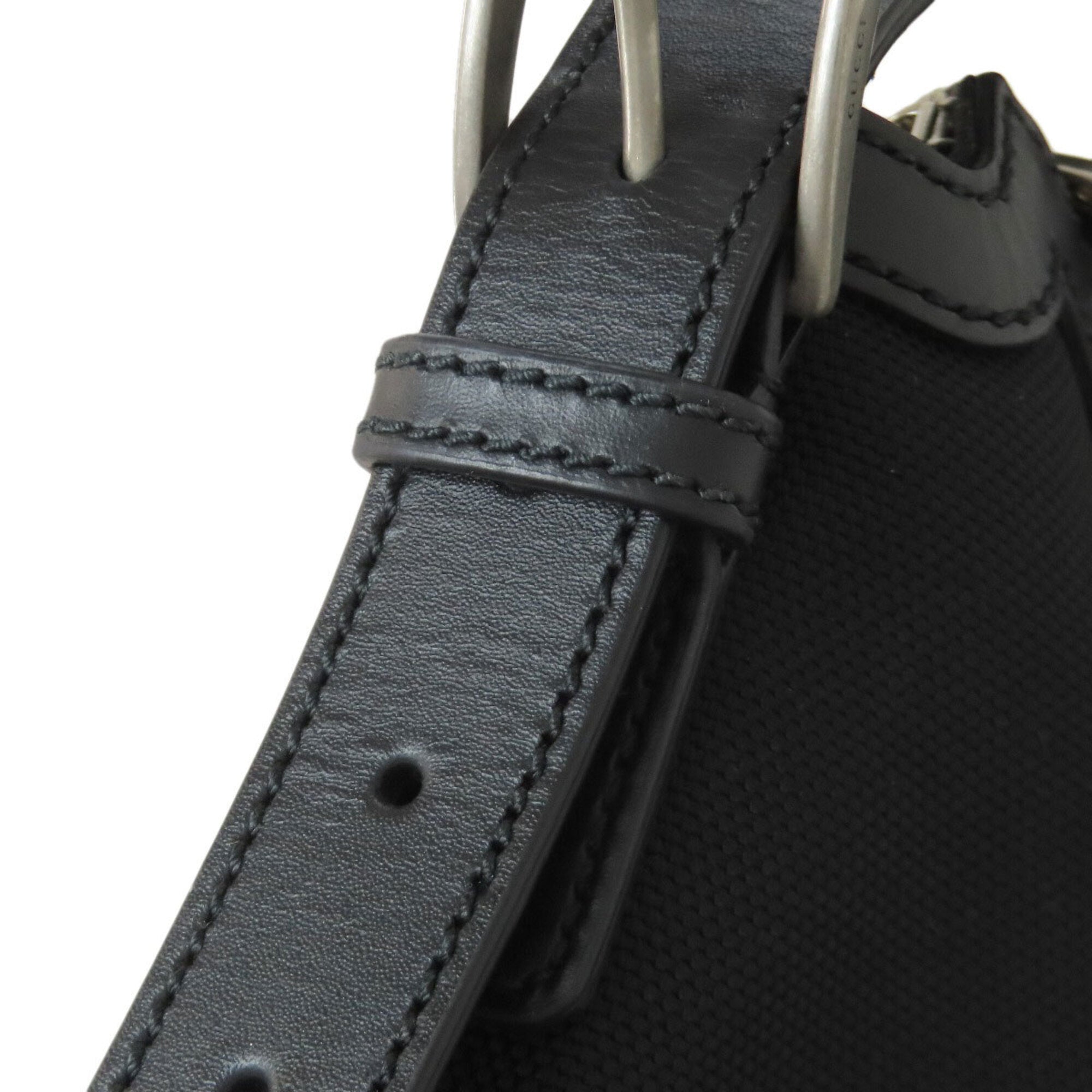 Gucci Black Nylon Canvas Shoulder Bag (Pre-Owned)