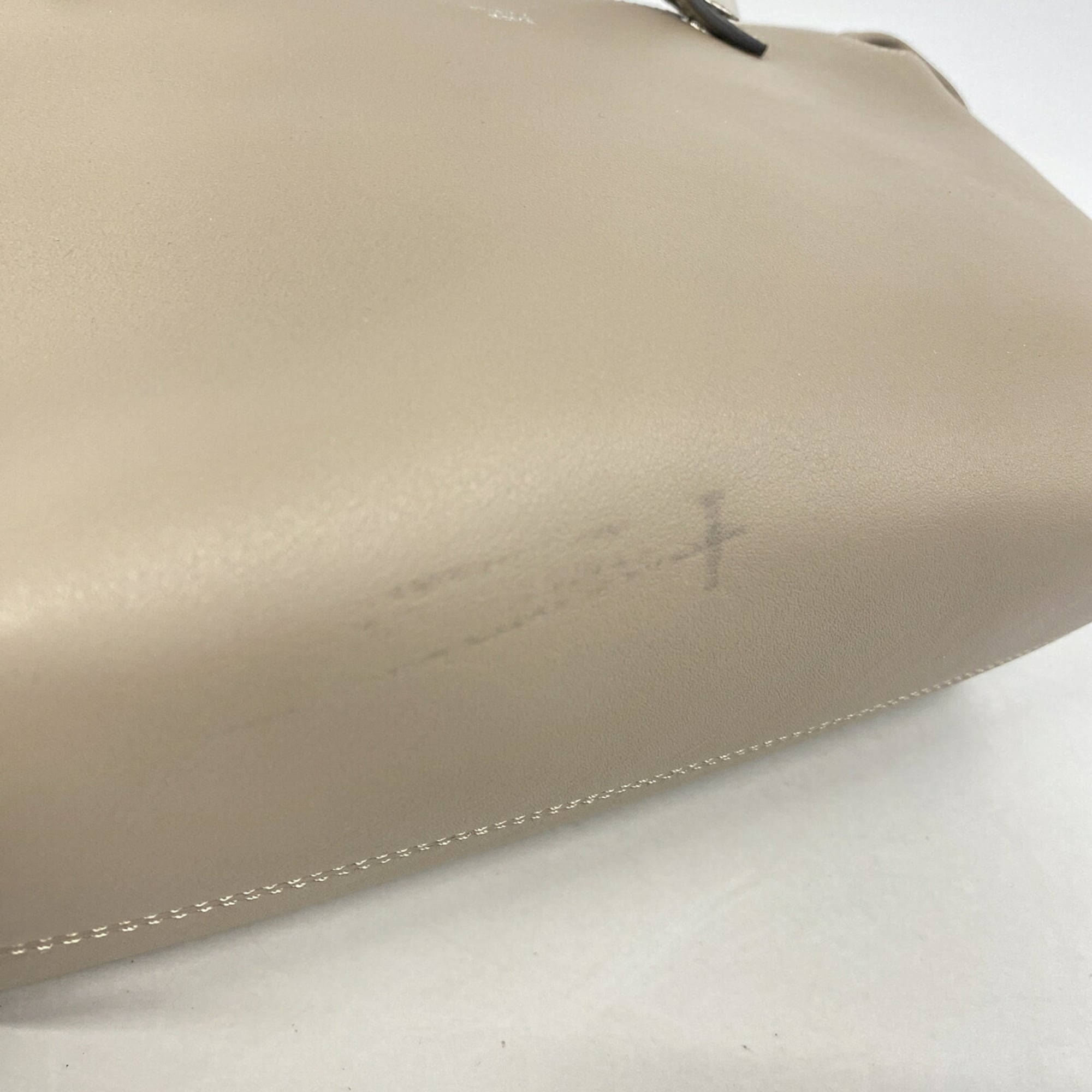 Fendi Gray Leather Handbag (Pre-Owned)