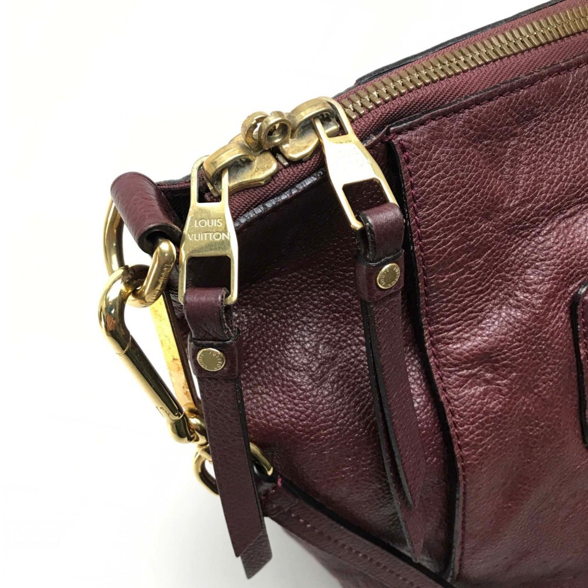 Louis Vuitton Brown Other Shoulder Bag (Pre-Owned)