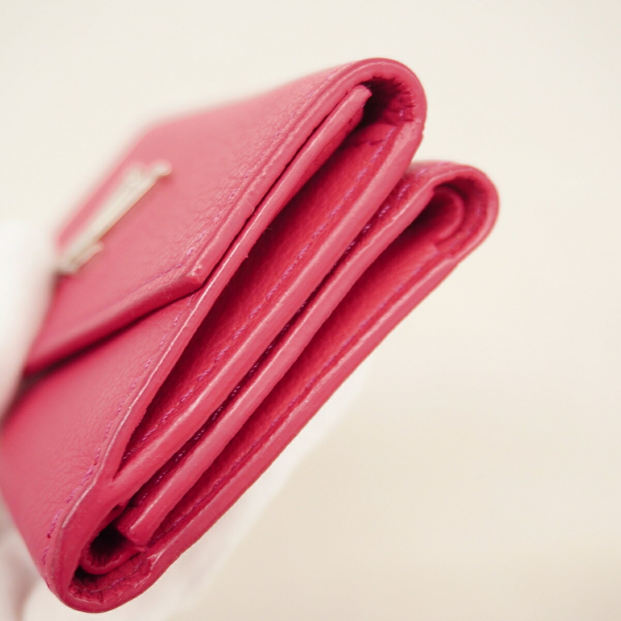 Louis Vuitton Pink Wallet (Tri-Fold) (Pre-Owned)