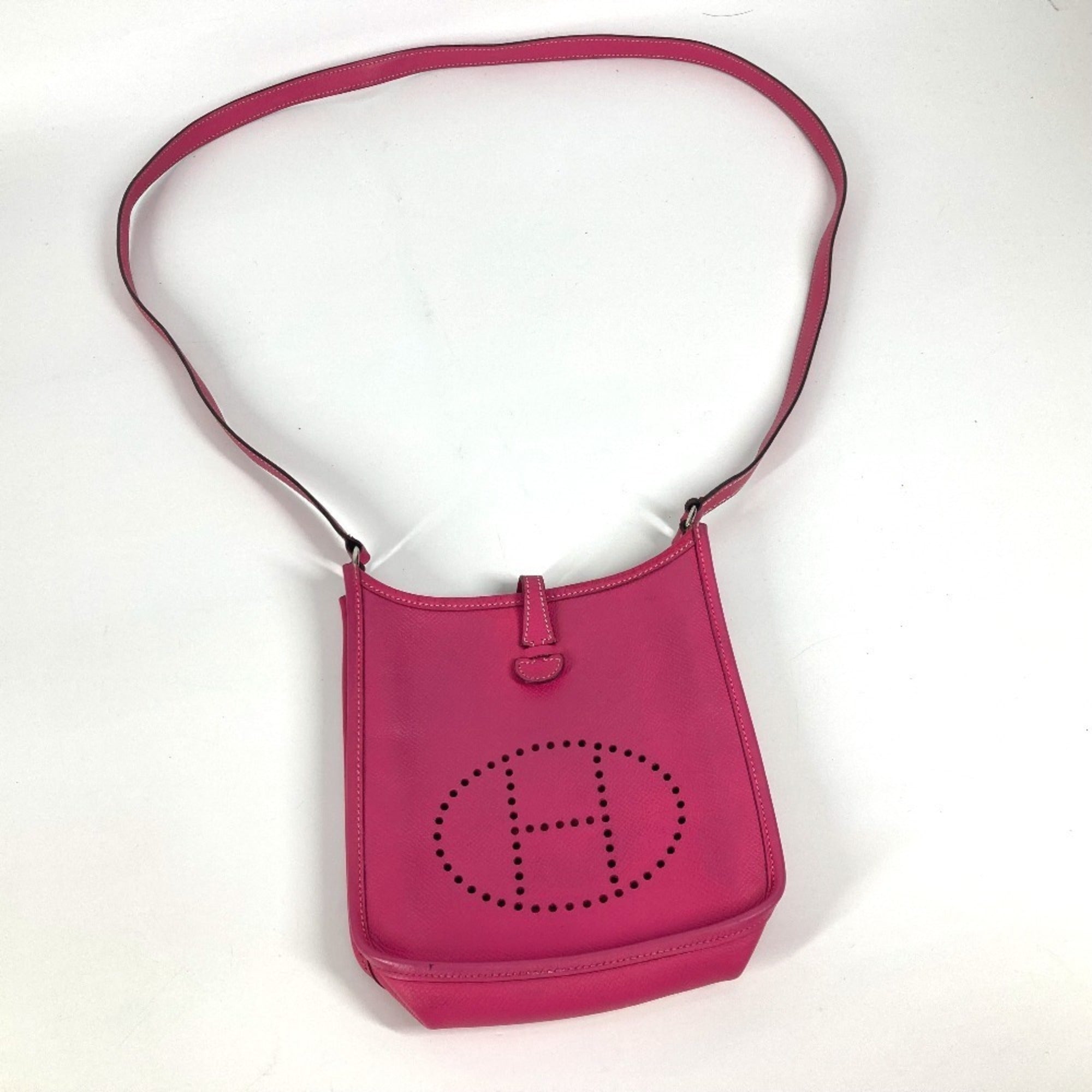 Hermes Evelyne Pink Leather Pochette Shoulder Bag (Pre-Owned)