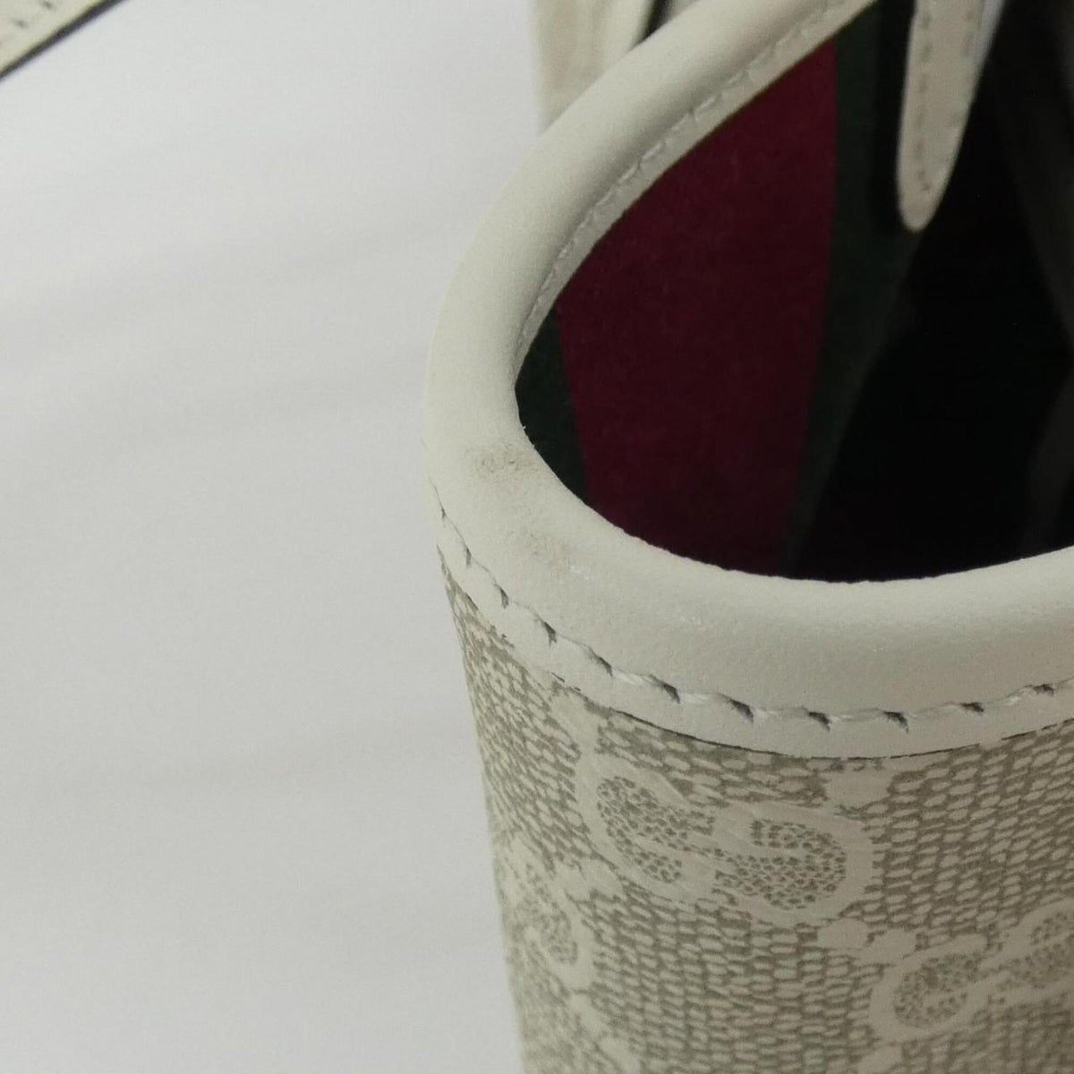 Gucci Beige White Gold Coated Canvas Handbag (Pre-Owned)