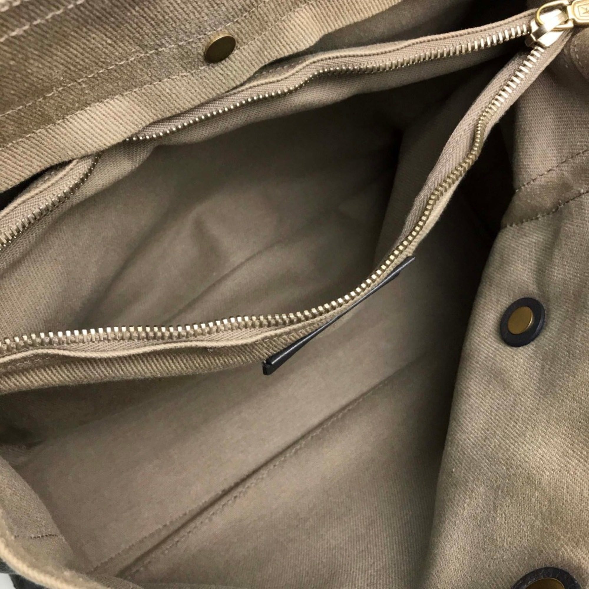 Yves Saint Laurent Gray Other Handbag (Pre-Owned)