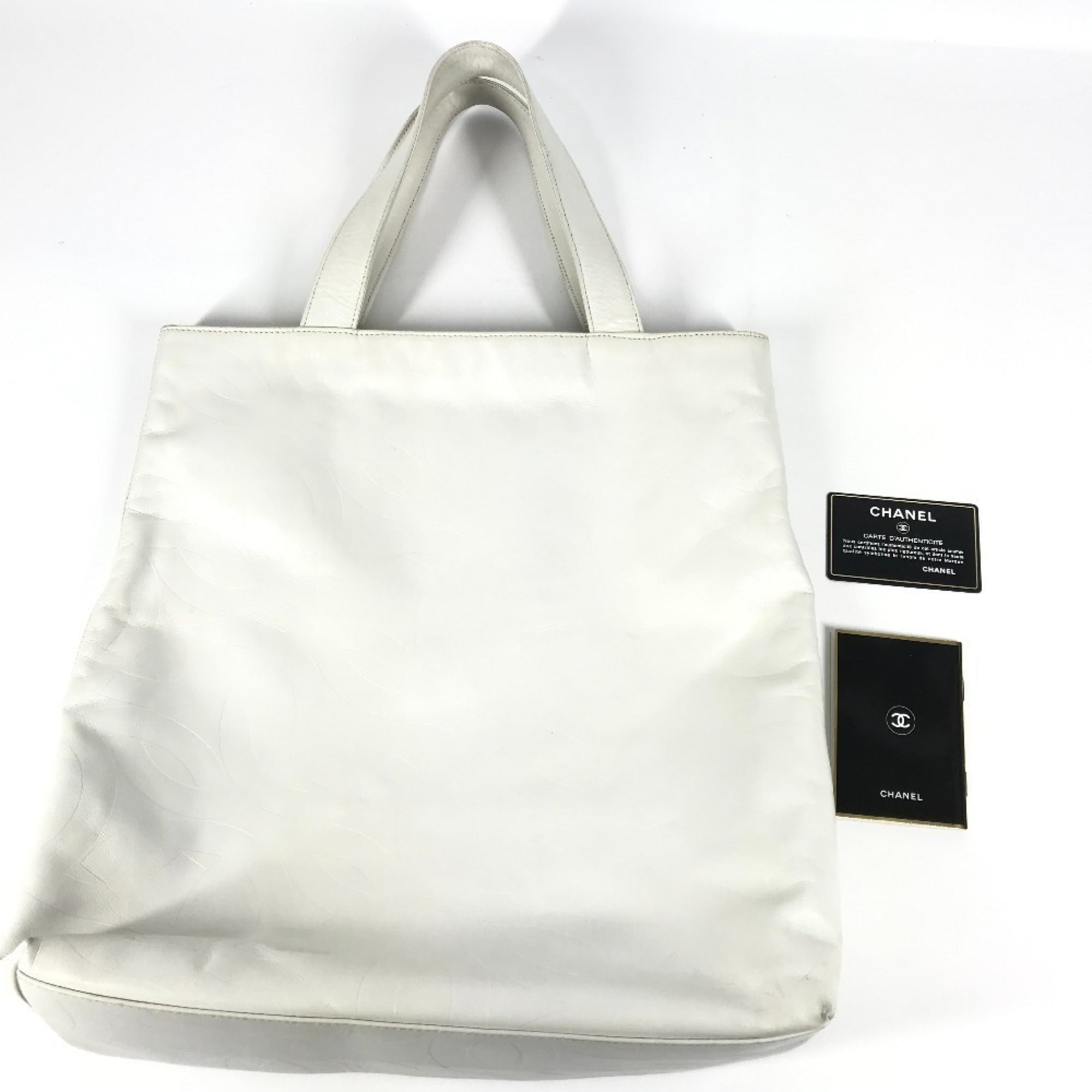 Chanel White Leather Shoulder Bag Tote Bag (Pre-Owned)
