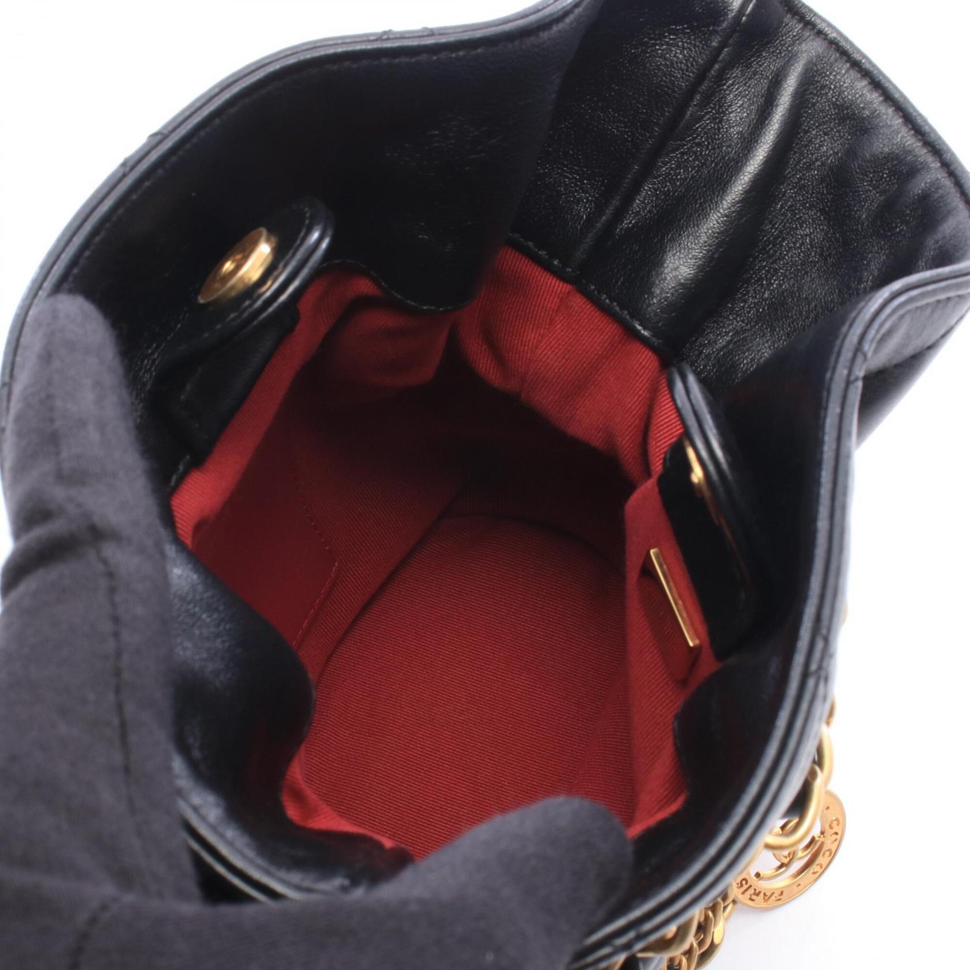 Chanel Black Leather Shoulder Bag (Pre-Owned)
