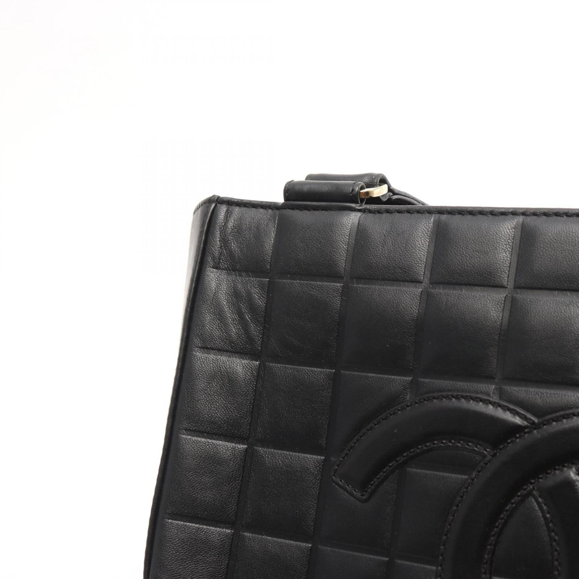 Chanel Black Leather Tote Bag (Pre-Owned)