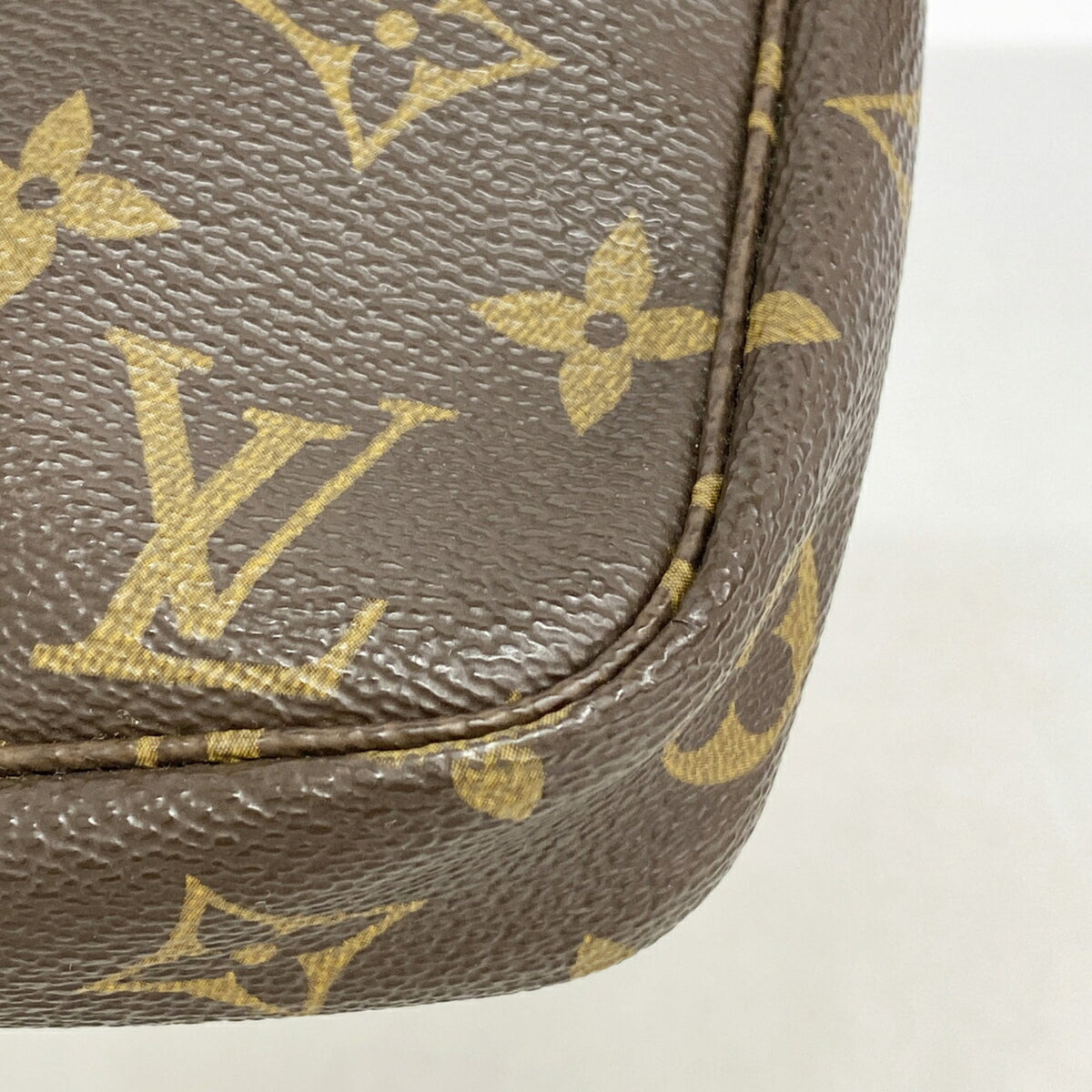 Louis Vuitton Brown Pouch (Pre-Owned)