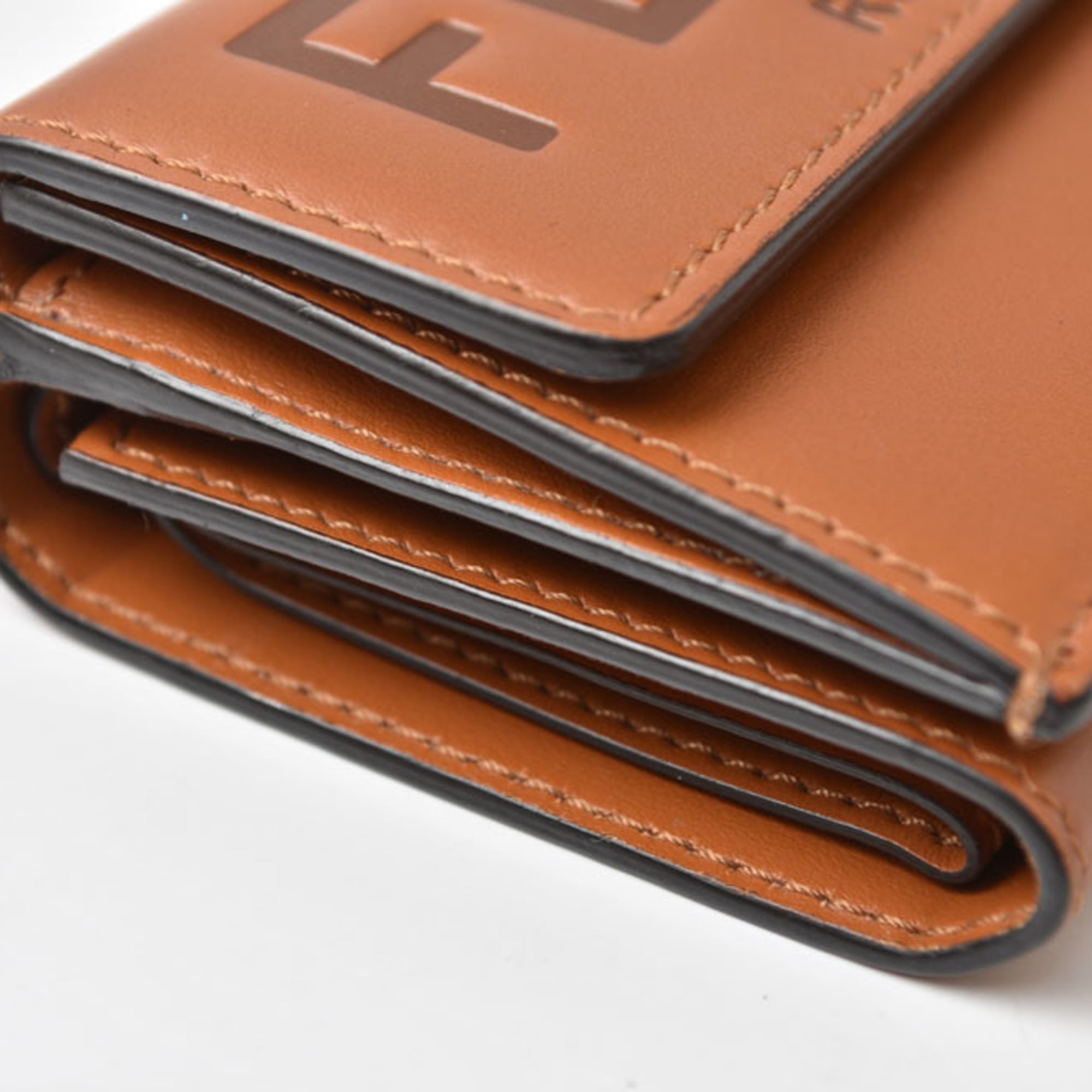 Fendi Brown Leather Wallet (Tri-Fold) (Pre-Owned)