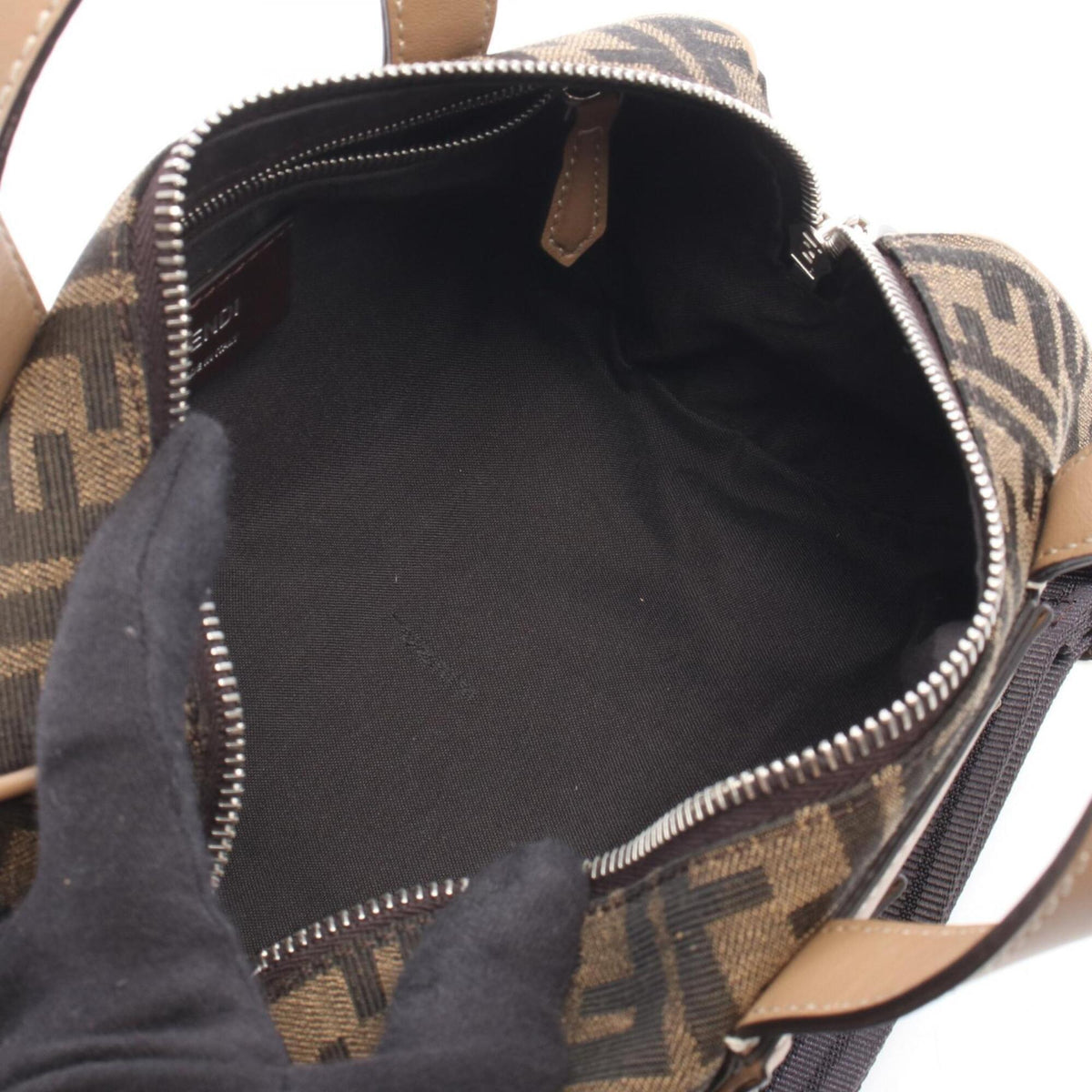 Fendi Beige Black Canvas Leather Handbag (Pre-Owned)