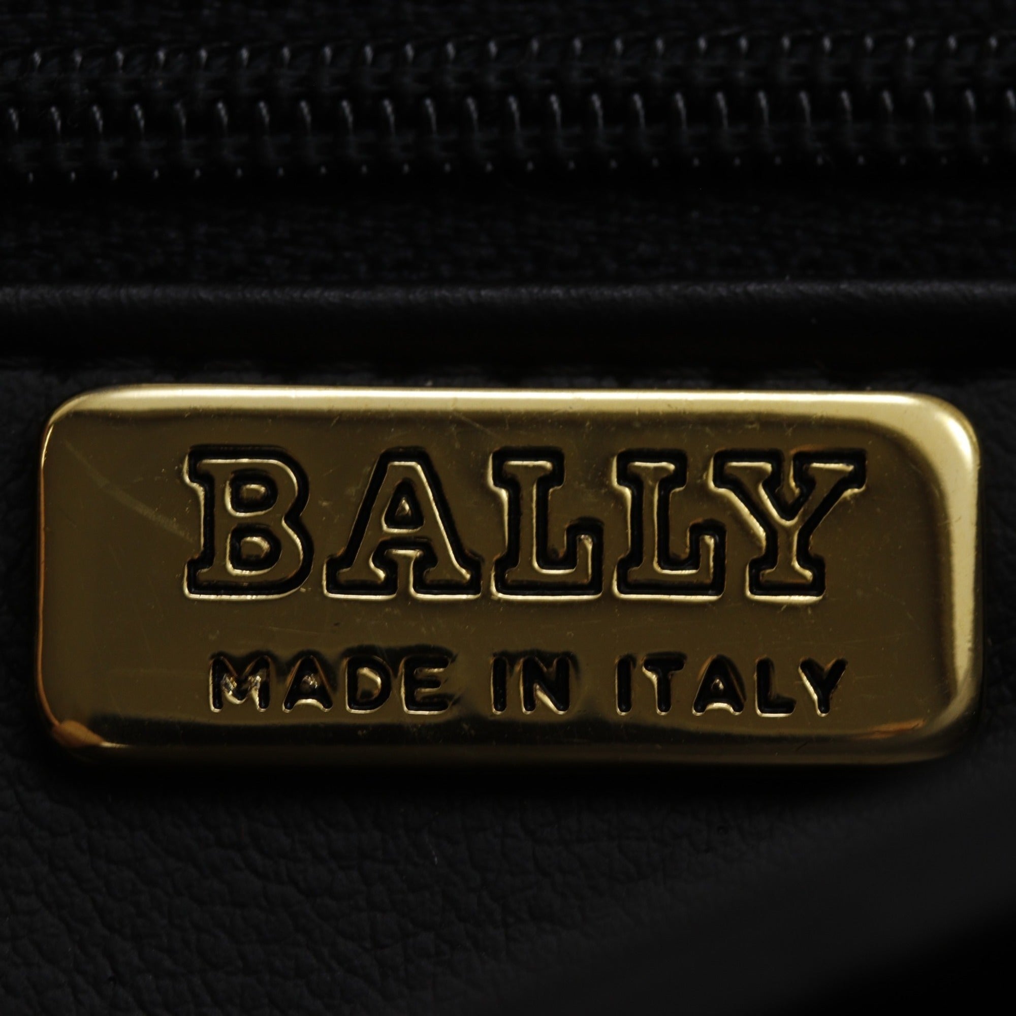 Bally Beige Leather Handbag (Pre-Owned)