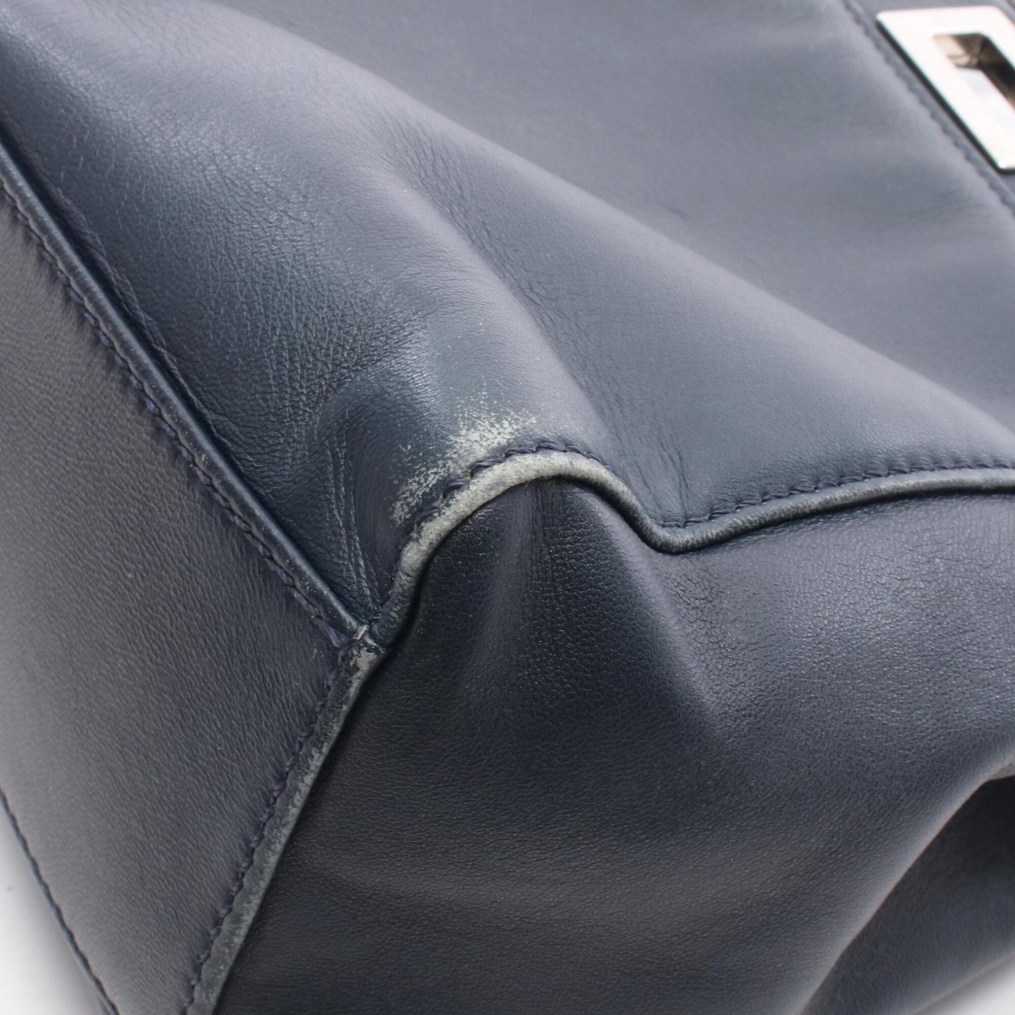 Fendi Navy Leather Handbag (Pre-Owned)