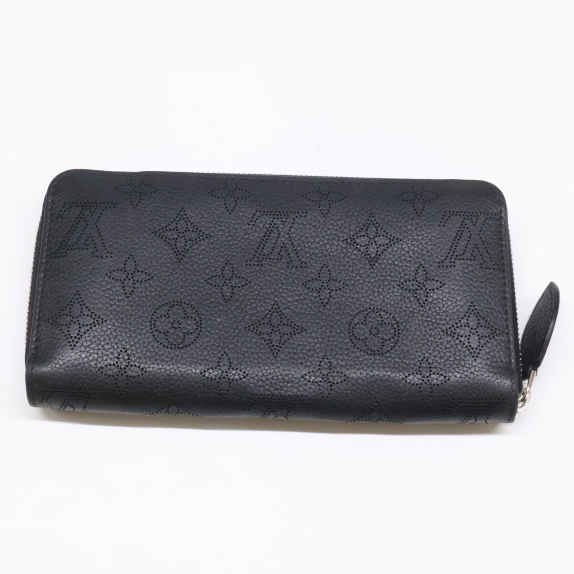 Louis Vuitton Black Mahina Leather Long Wallet (Bi-Fold) (Pre-Owned)