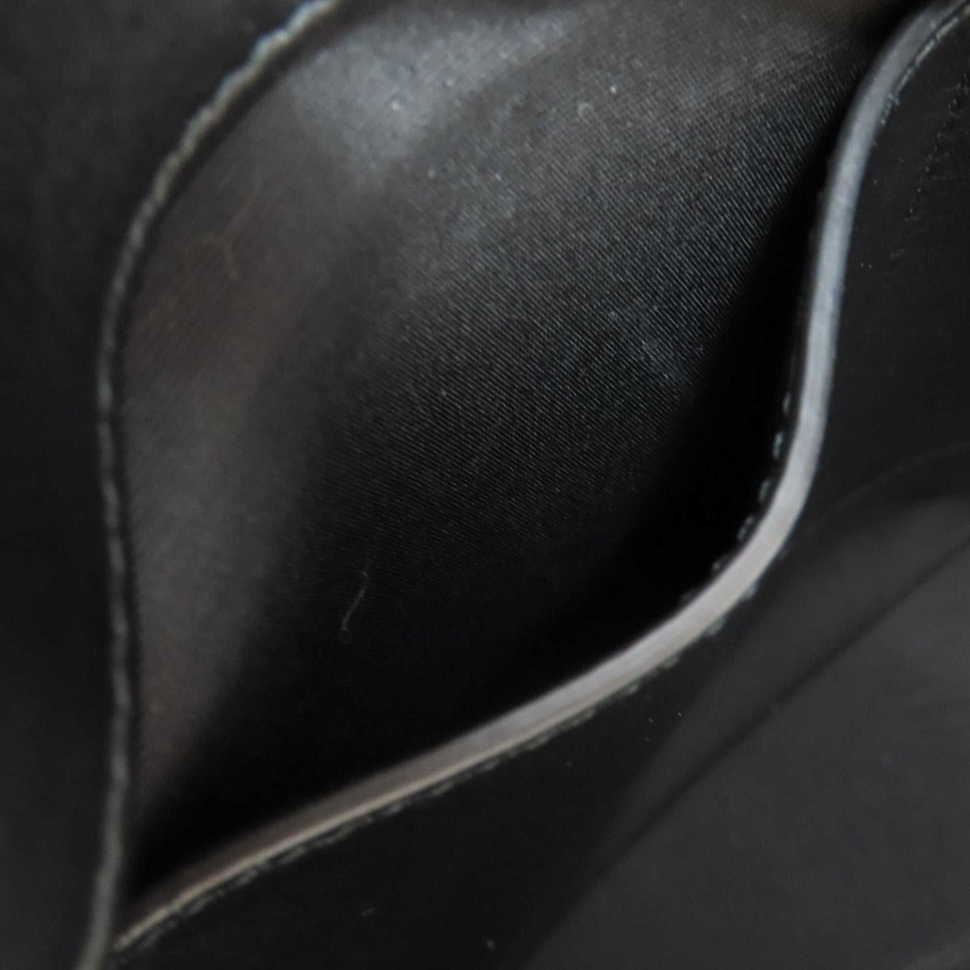 Bvlgari Black Leather Tote Bag (Pre-Owned)