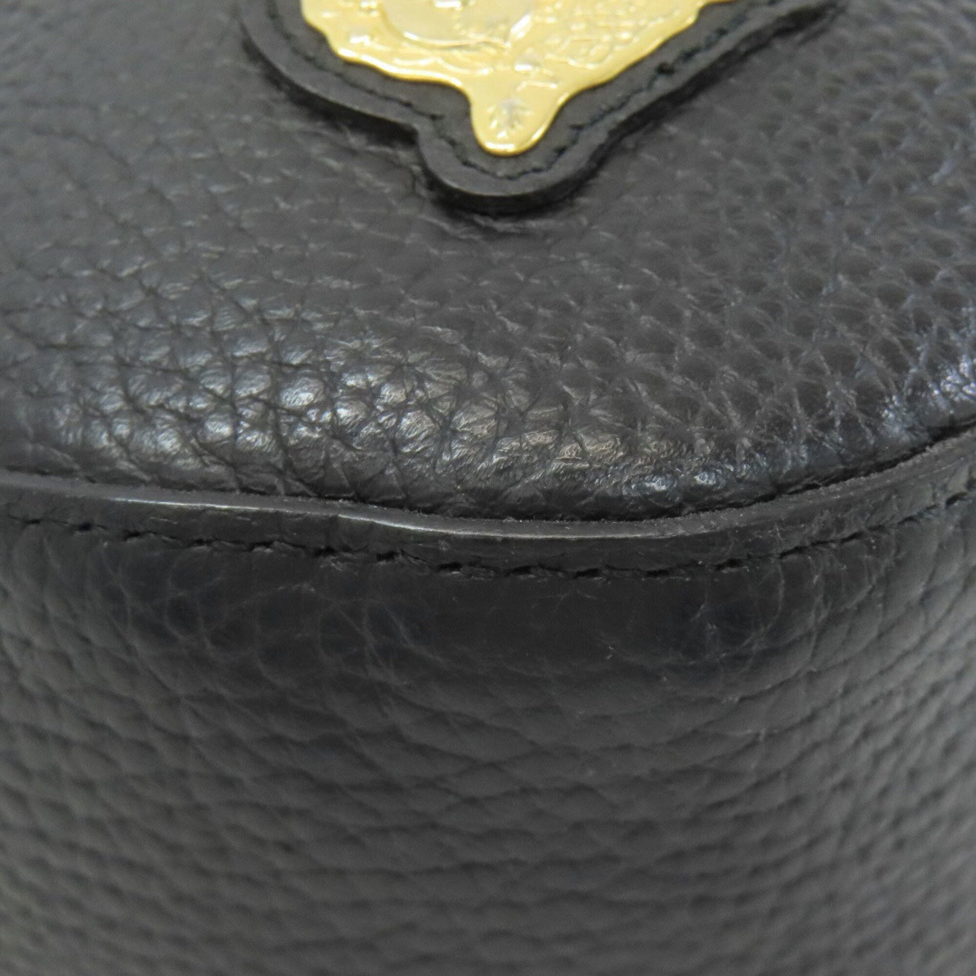 A.D.M.J Black Leather Shoulder Bag (Pre-Owned)