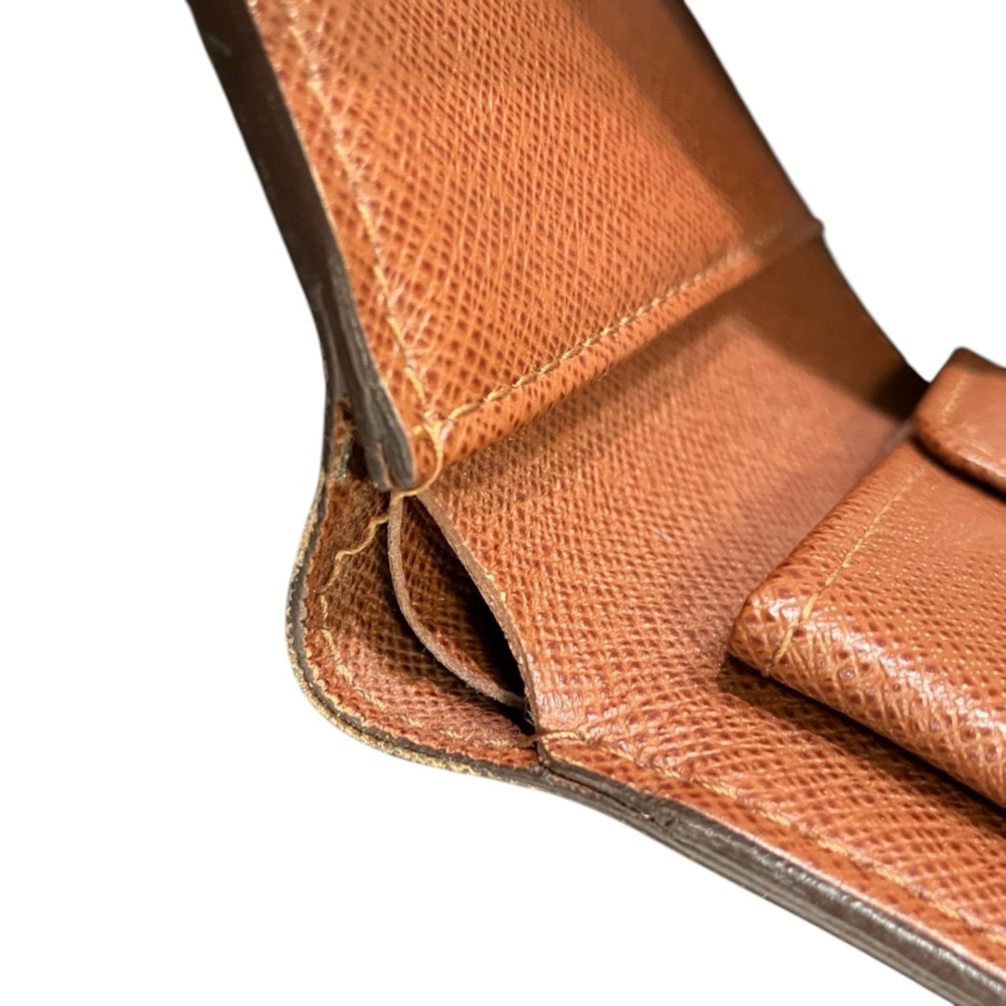 Louis Vuitton Brown Monogram Monogram Canvas Wallet (Bi-Fold) (Pre-Owned)