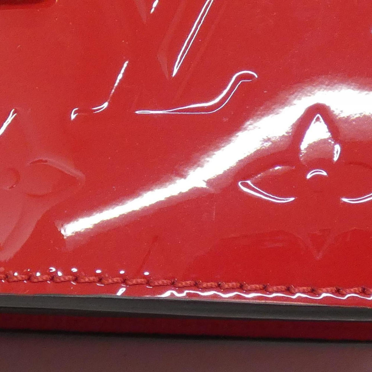 Louis Vuitton Vernis Cerise Leather Shoulder Bag (Pre-Owned)