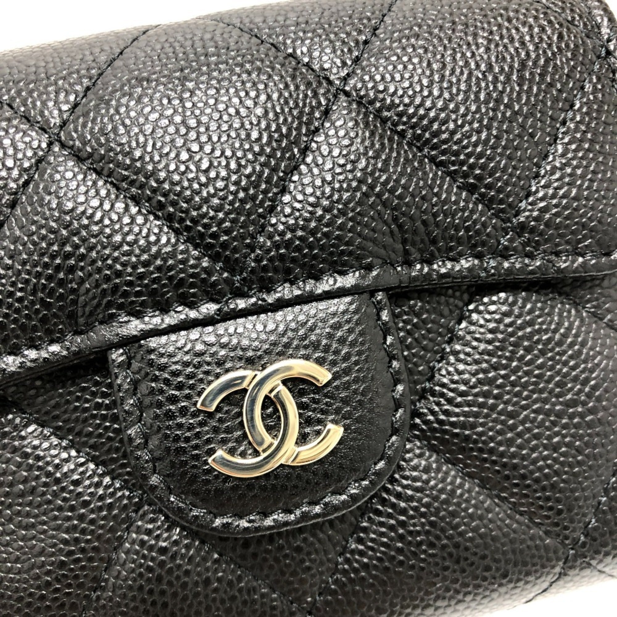 Chanel Matelasse Black Grained Calfskin Shoulder Bag (Pre-Owned)