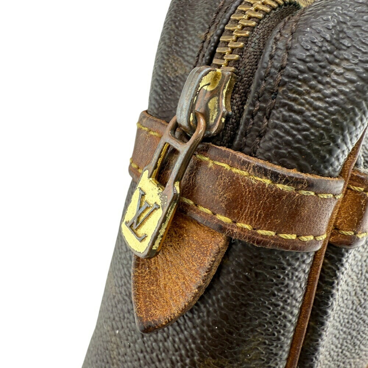 Louis Vuitton Brown Leather Clutch Bag (Pre-Owned)