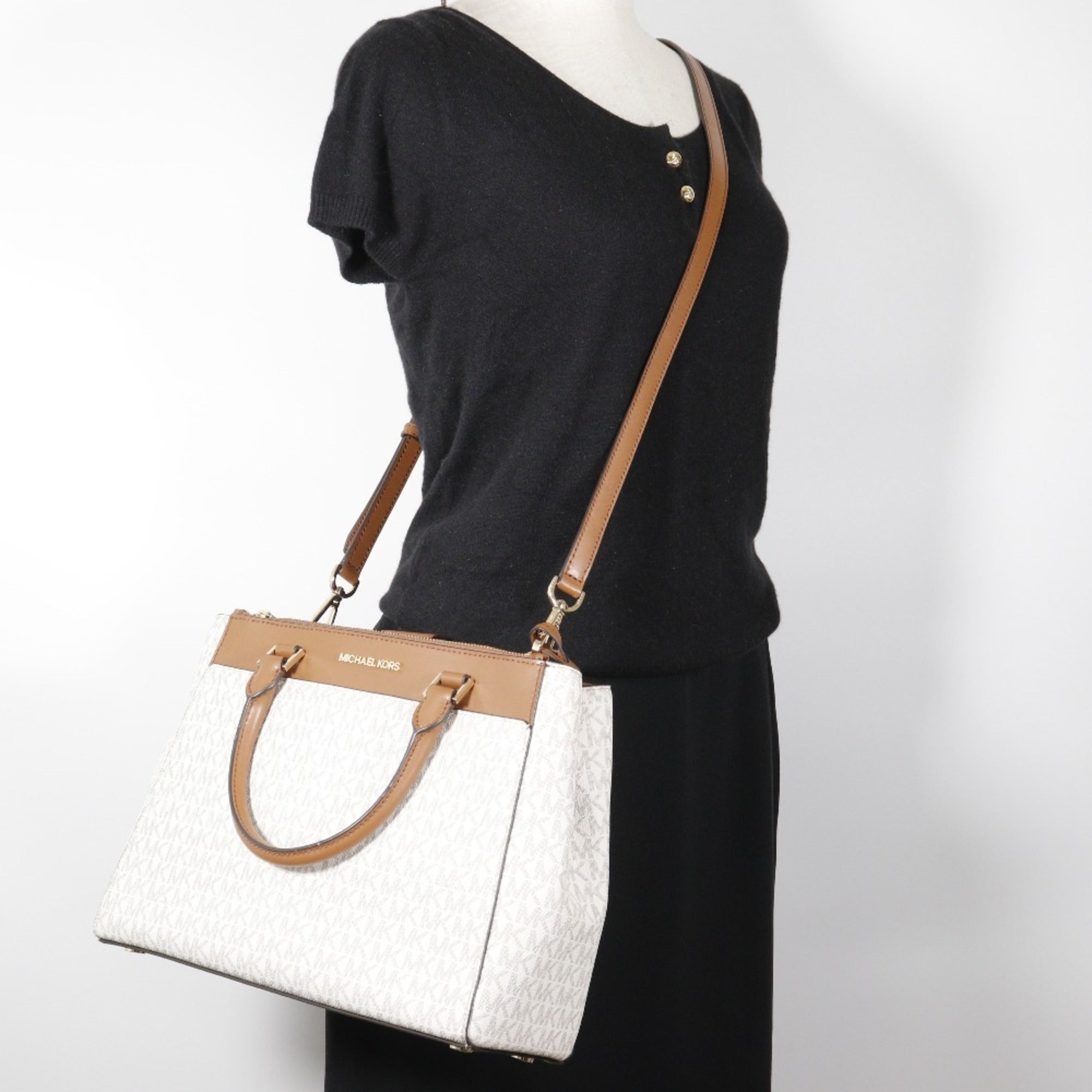 Michael Kors Off-White Pvc Handbag (Pre-Owned)