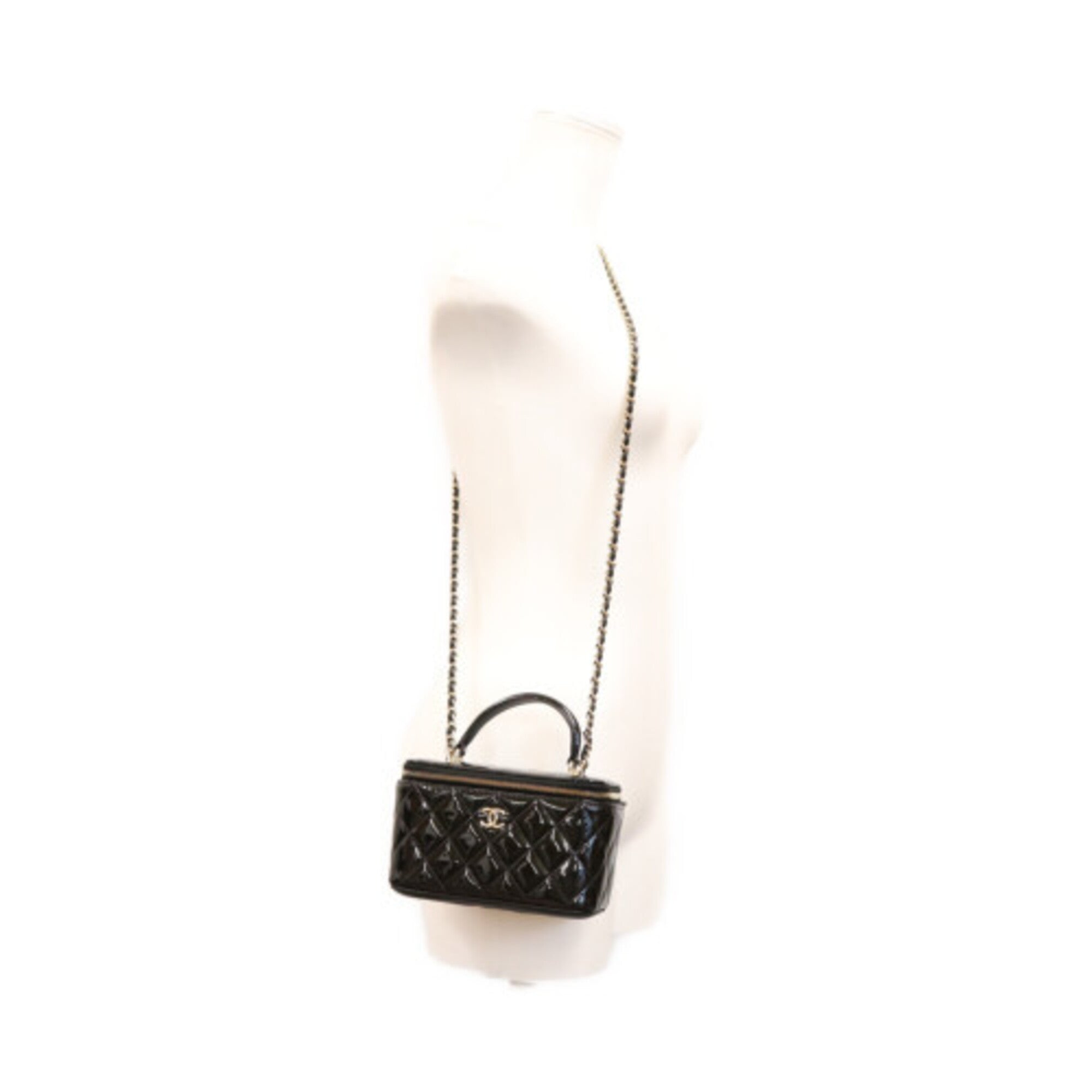 Chanel Black Patent Leather Shoulder Bag (Pre-Owned)
