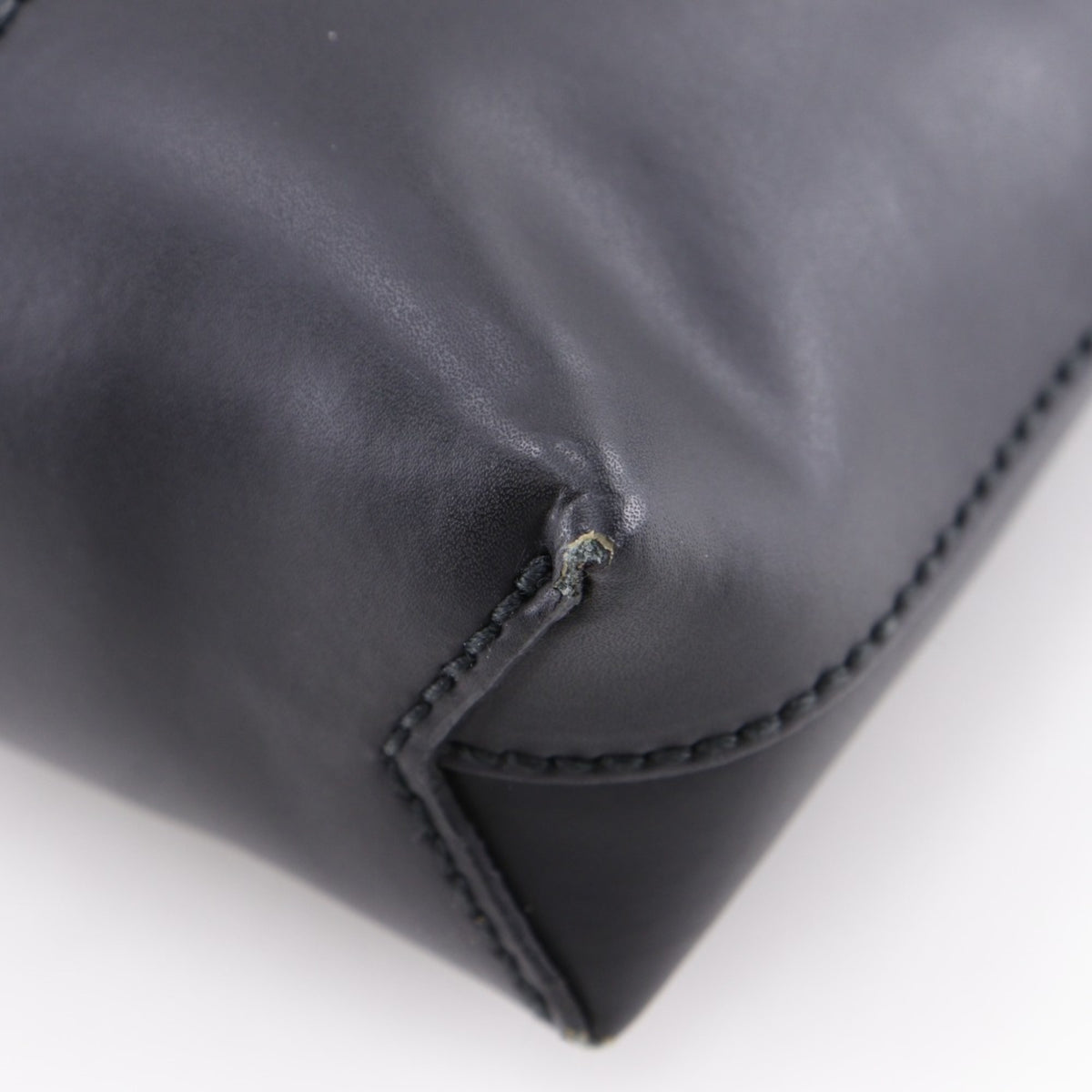Gucci Black Gg Supreme Messenger Bag Shoulder Bag (Pre-Owned)