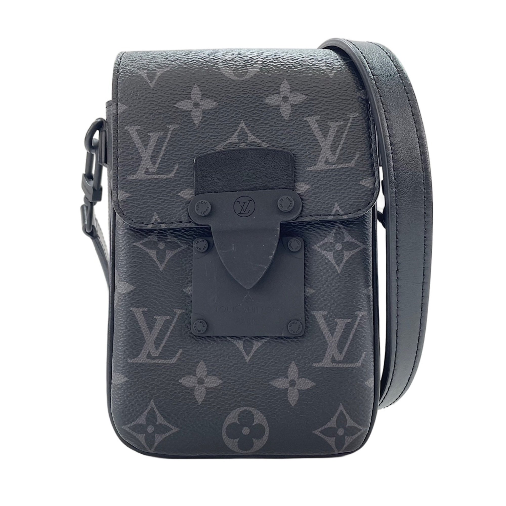 Louis Vuitton Black Shoulder Bag (Pre-Owned)