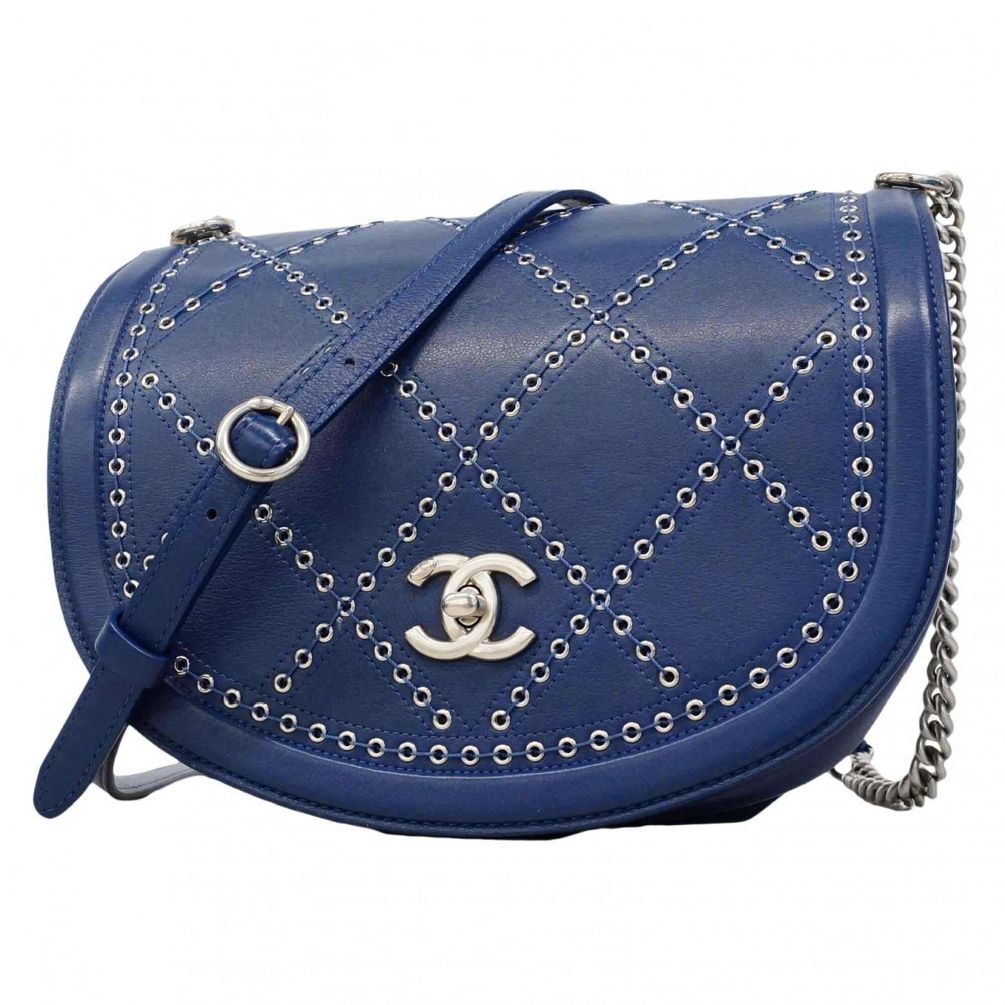 Chanel Blue Leather Shoulder Bag (Pre-Owned)