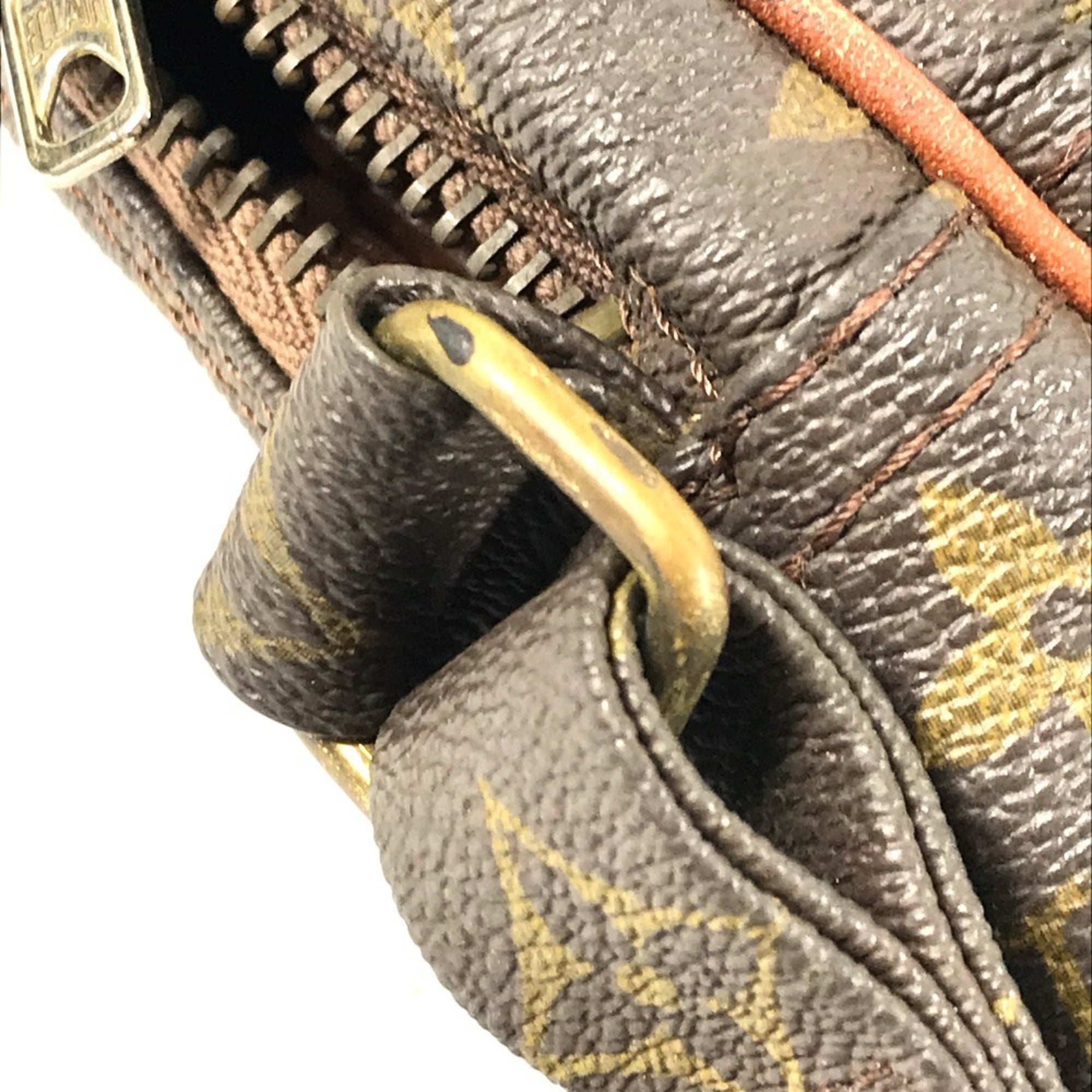 Louis Vuitton Brown Monogram Monogram Pochette Shoulder Bag (Pre-Owned)