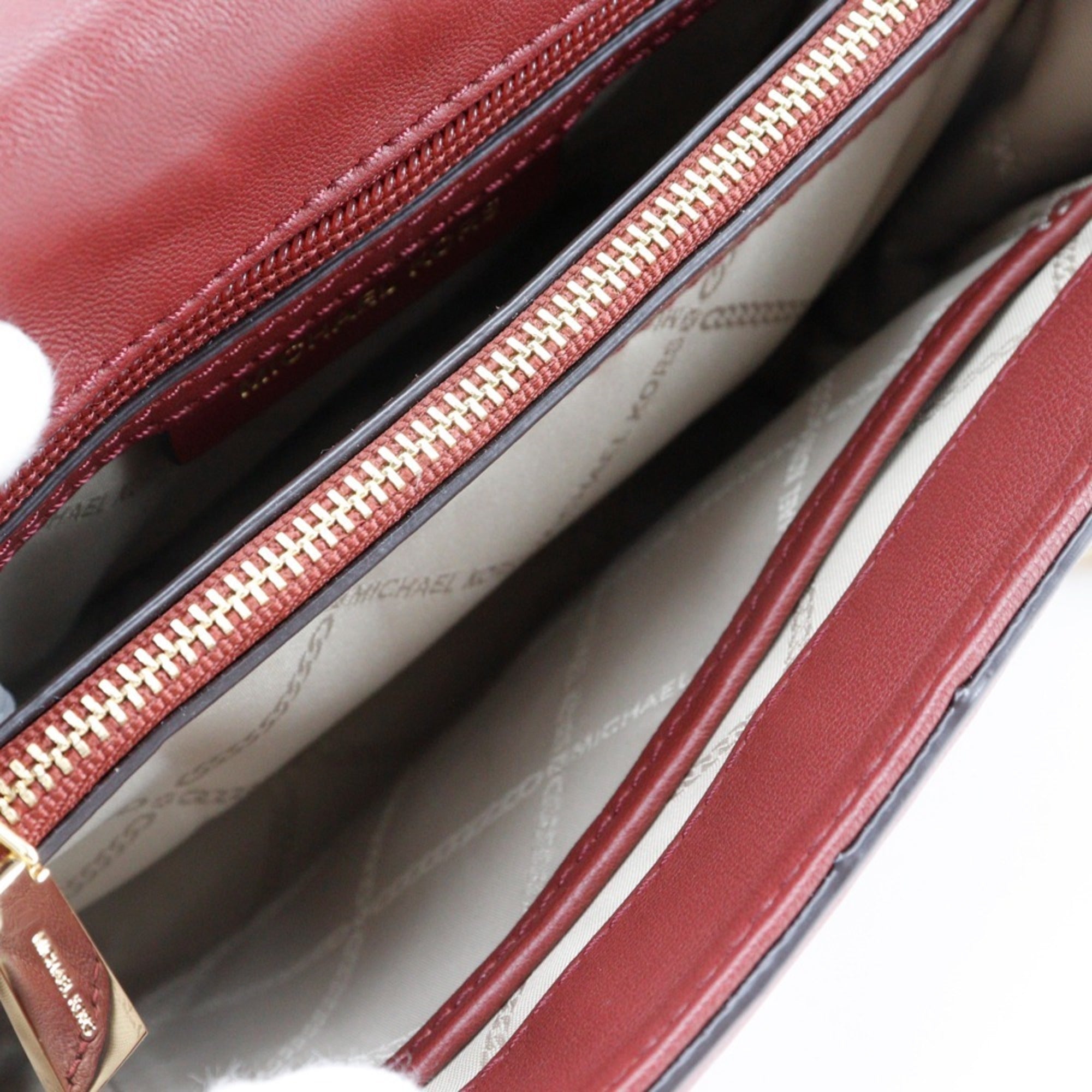Michael Kors Red Color Leather Shoulder Bag (Pre-Owned)