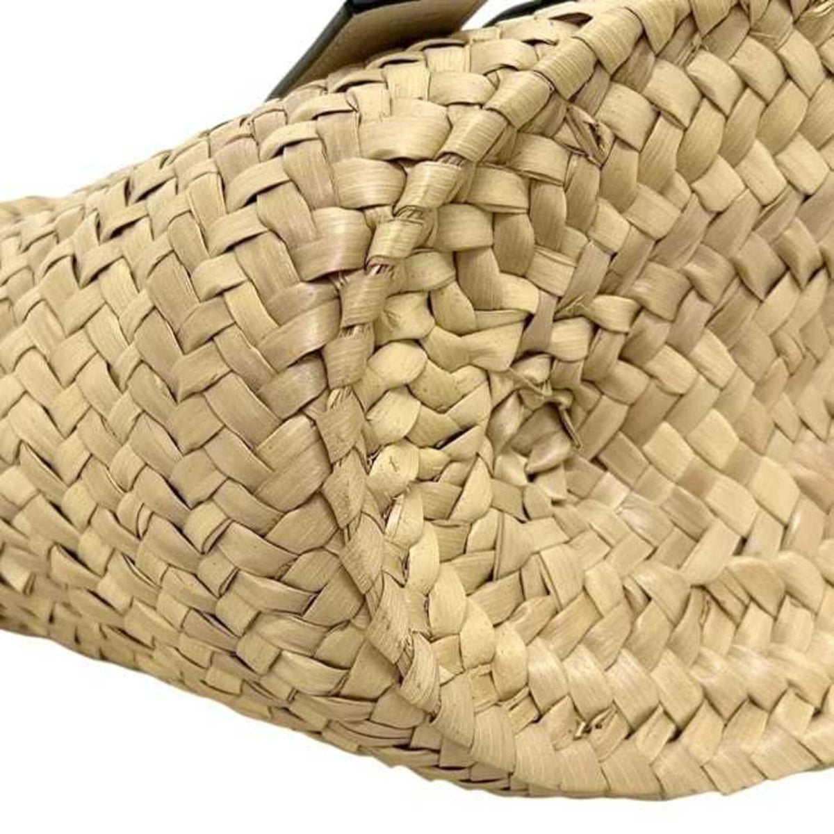 Loewe Beige White Raffia Leather Basket Handbag (Pre-Owned)