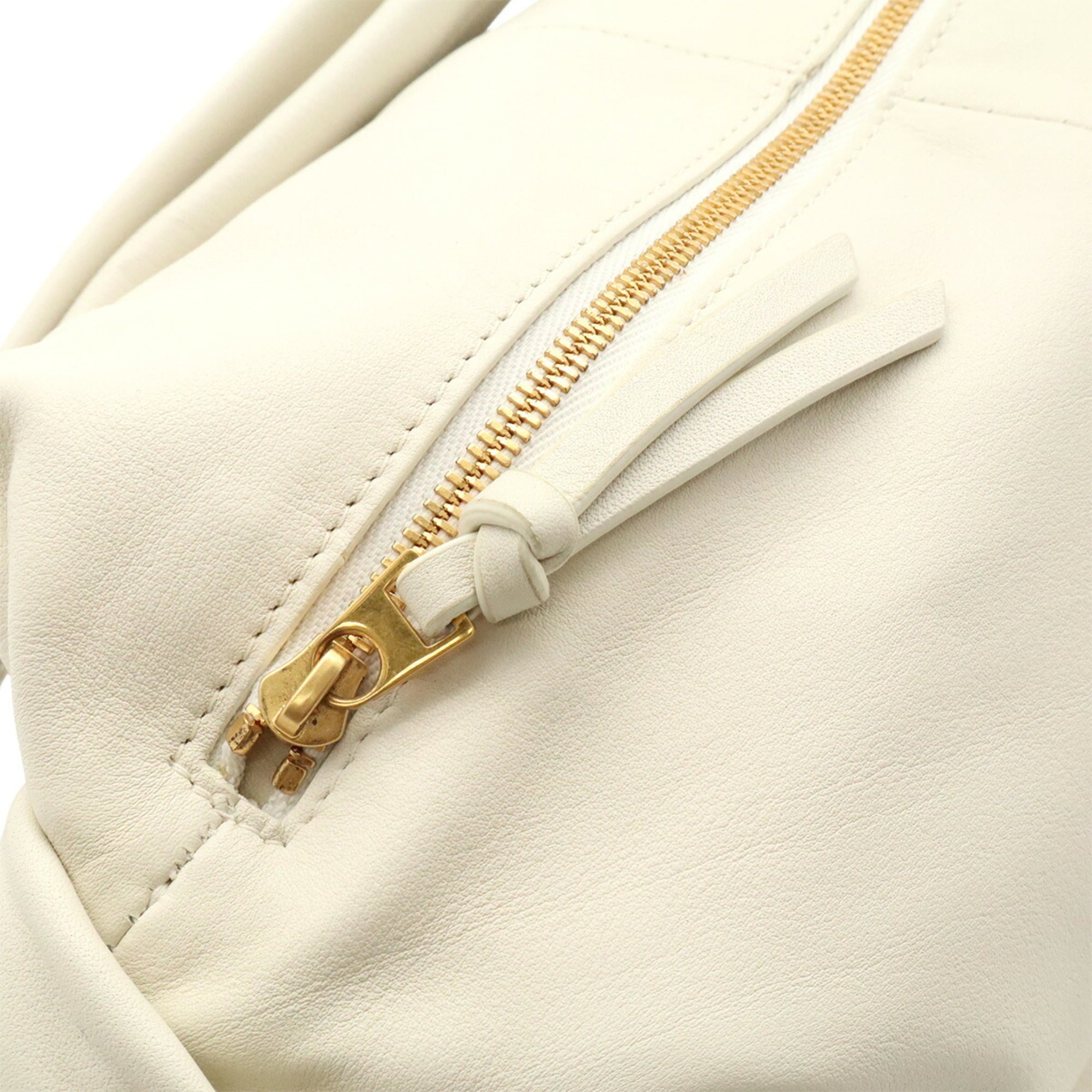 Bottega Veneta White Leather Handbag (Pre-Owned)