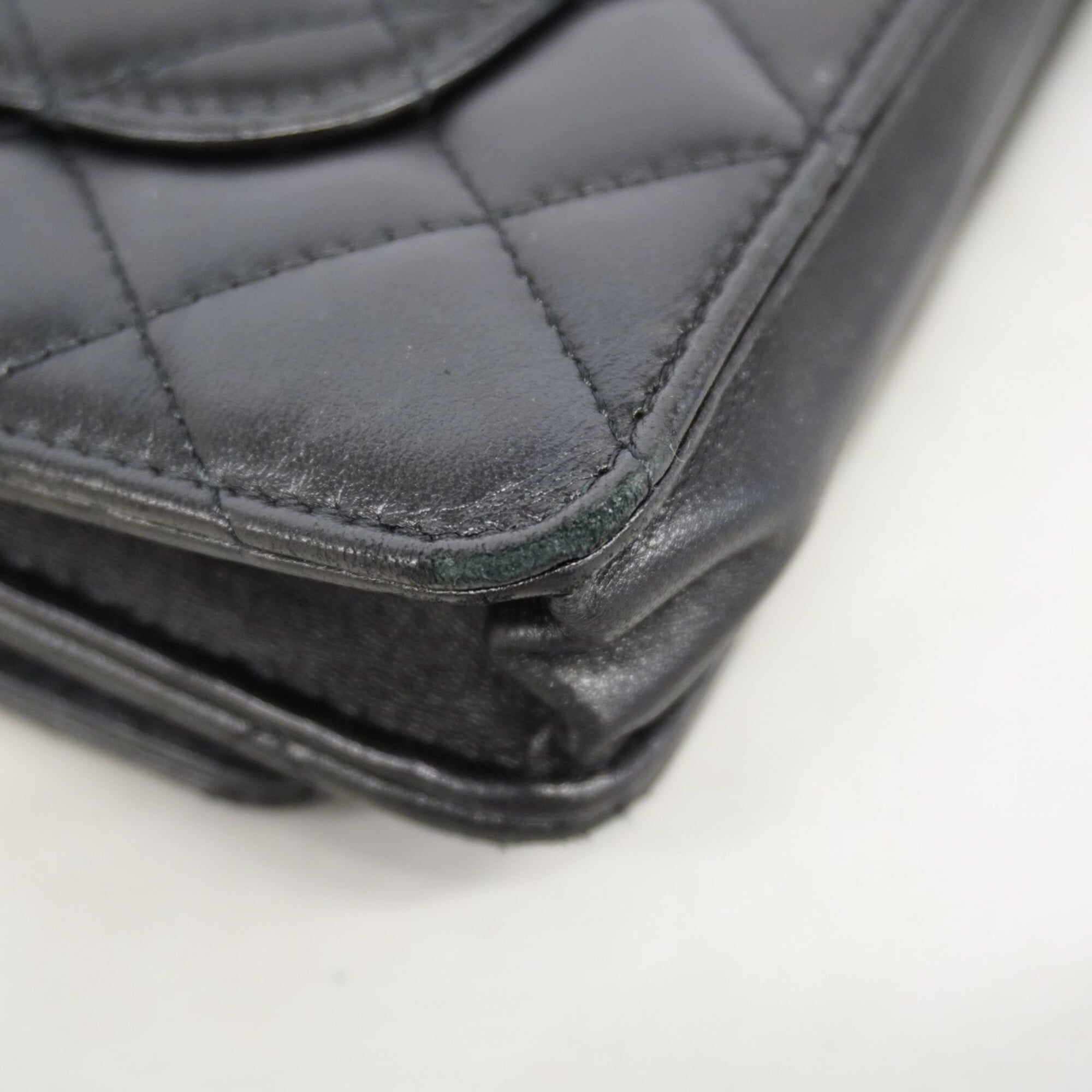 Chanel Black Leather Chain/Shoulder Wallet (Pre-Owned)