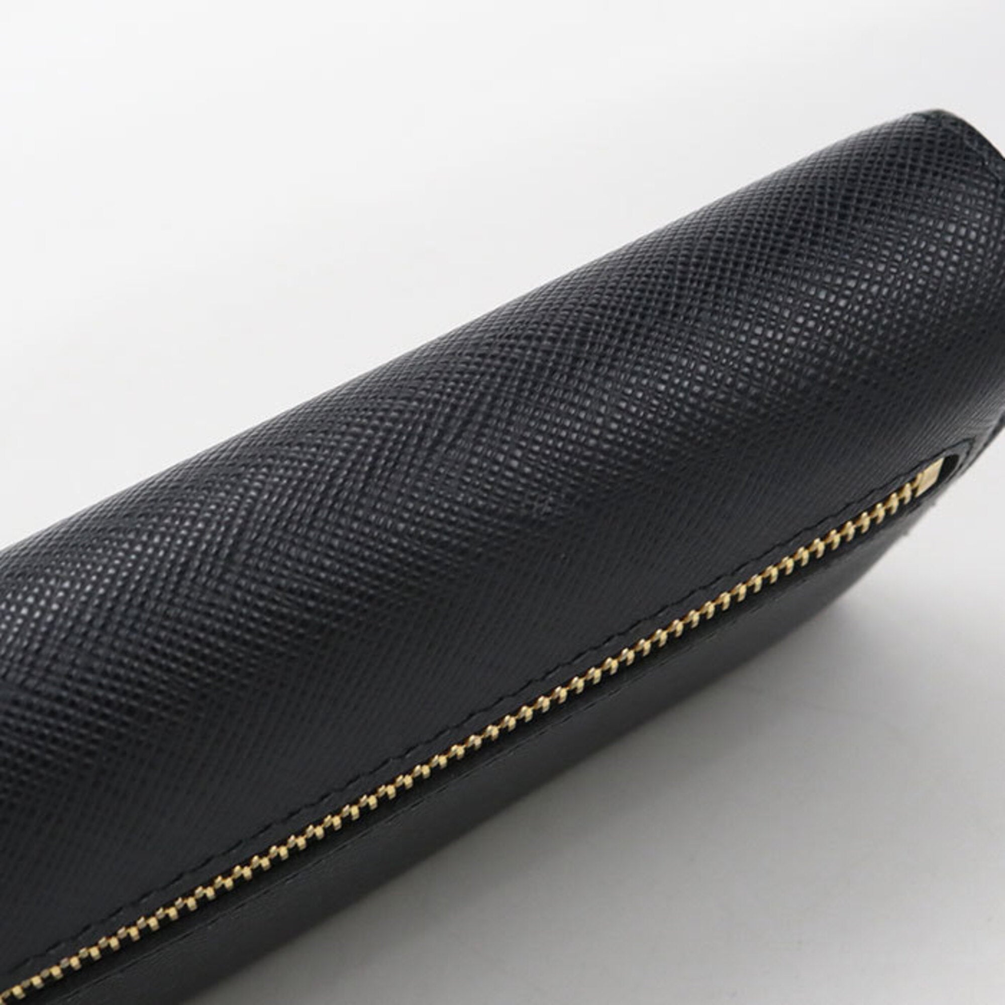 Prada Black Leather Long Wallet (Bi-Fold) (Pre-Owned)