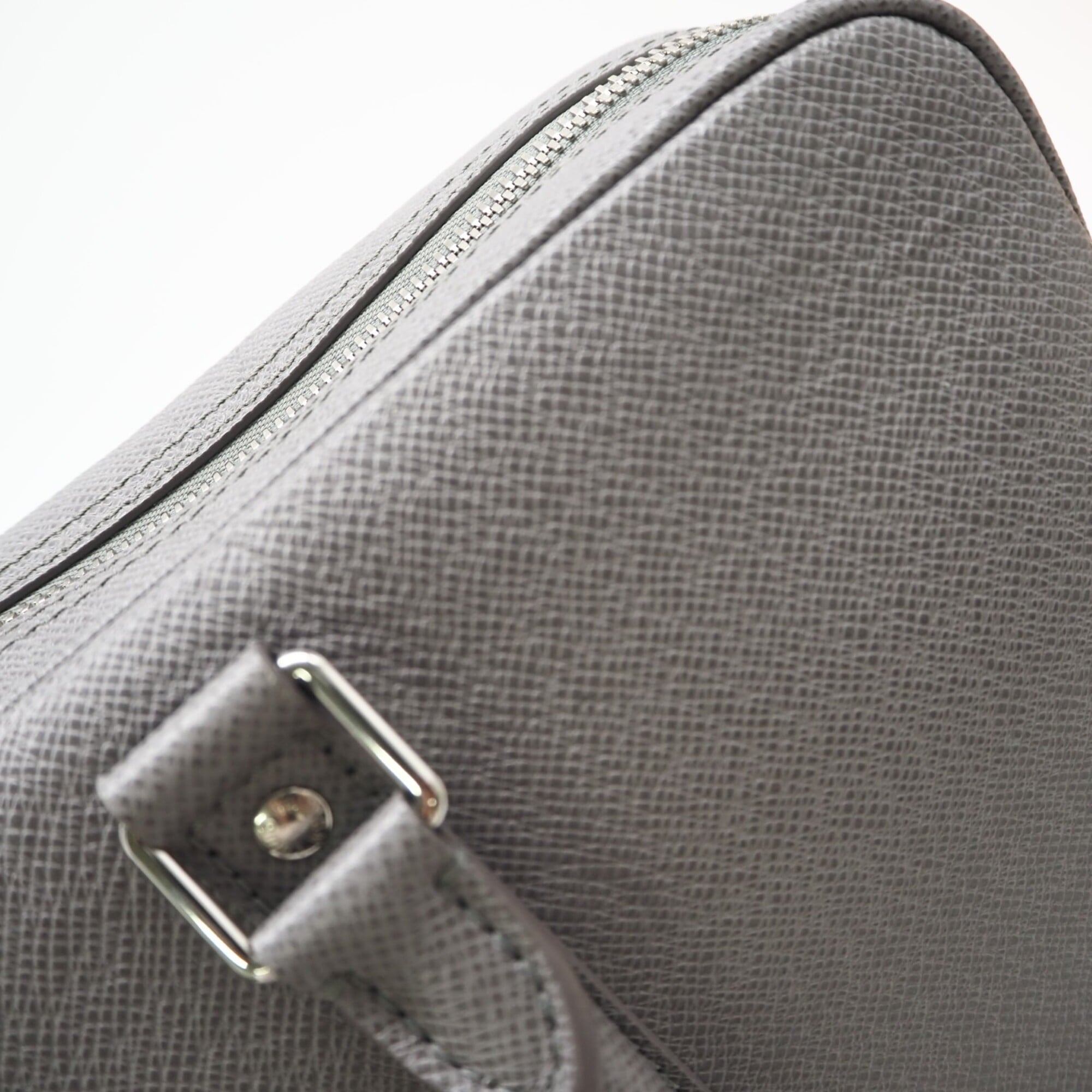 Louis Vuitton Gray Leather Briefcase Handbag (Pre-Owned)