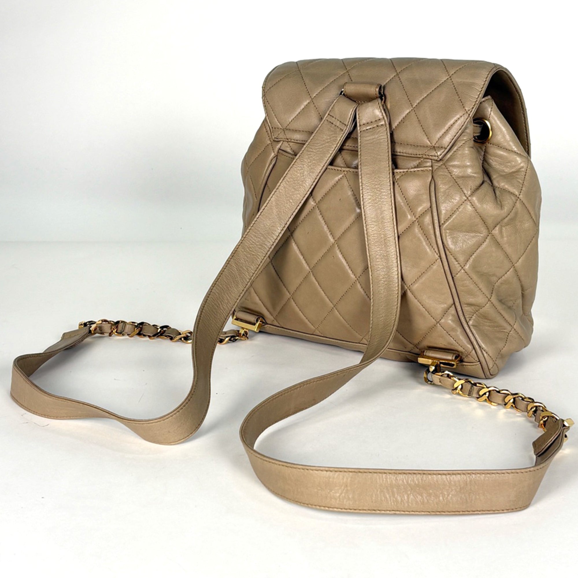 Chanel Matelasse Beige Leather Backpack (Pre-Owned)