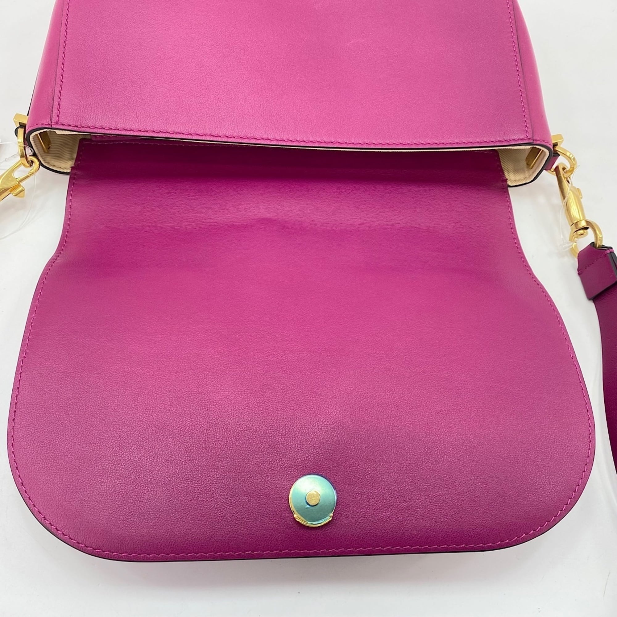 Valentino Pink Shoulder Bag (Pre-Owned)