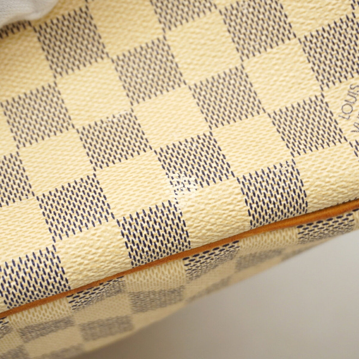 Louis Vuitton White Boston Bag (Pre-Owned)