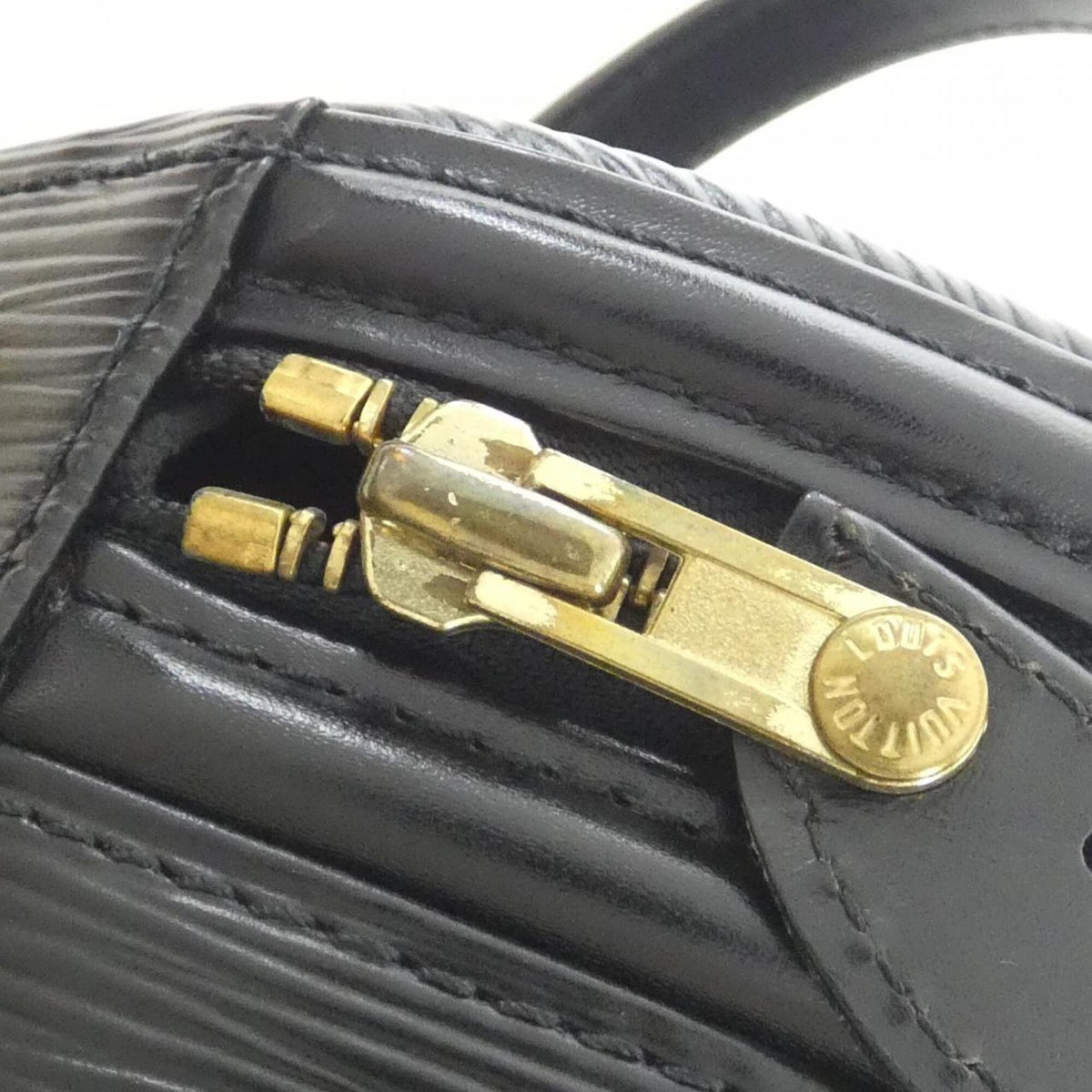 Louis Vuitton Black Leather Handbag (Pre-Owned)