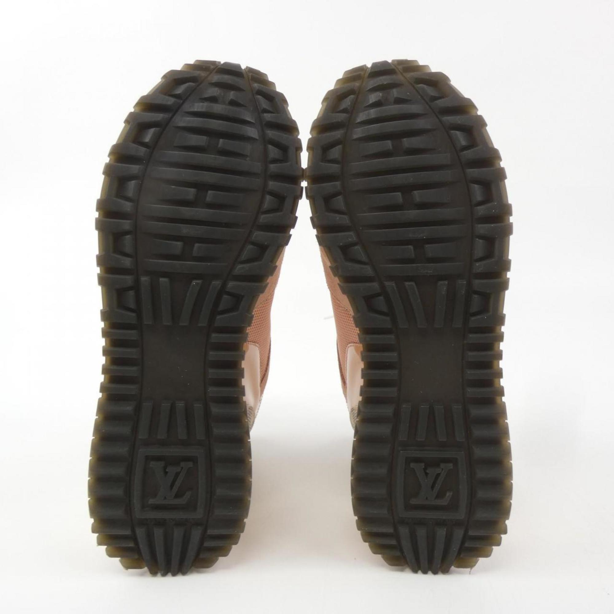 Louis Vuitton Pink Sneakers (Pre-Owned)