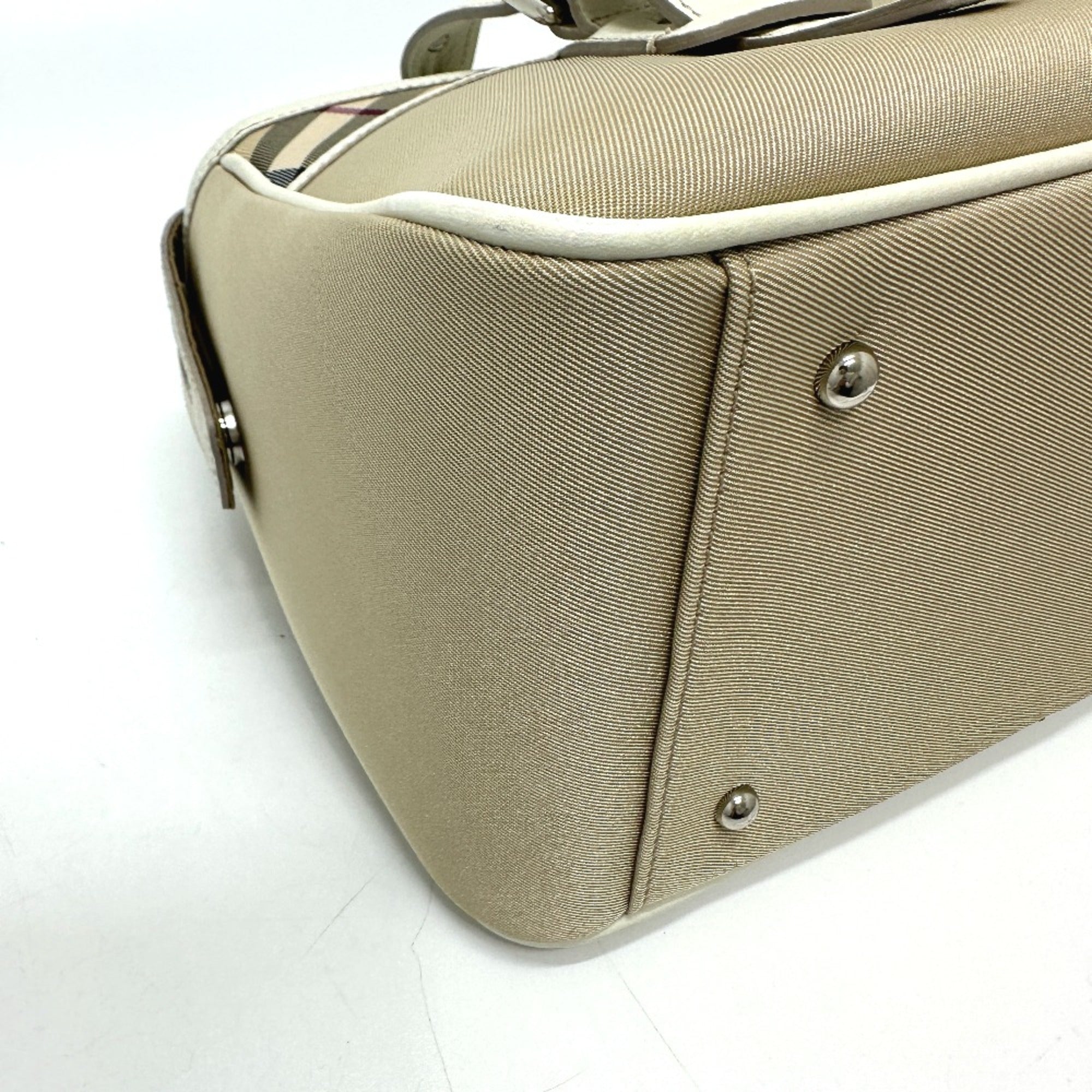 Burberry Beige Cloth Handbag (Pre-Owned)