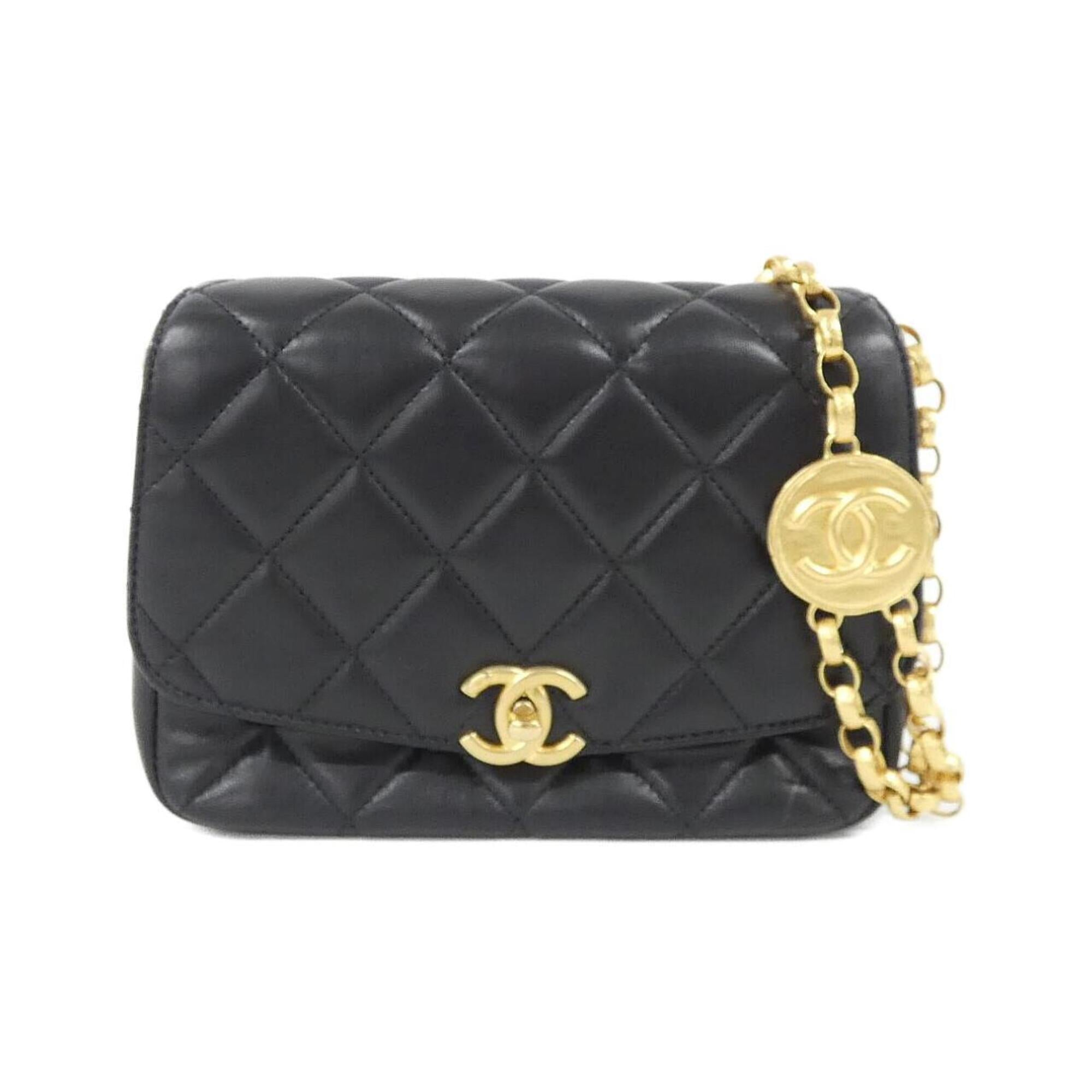 Chanel Black Leather Shoulder Bag (Pre-Owned)