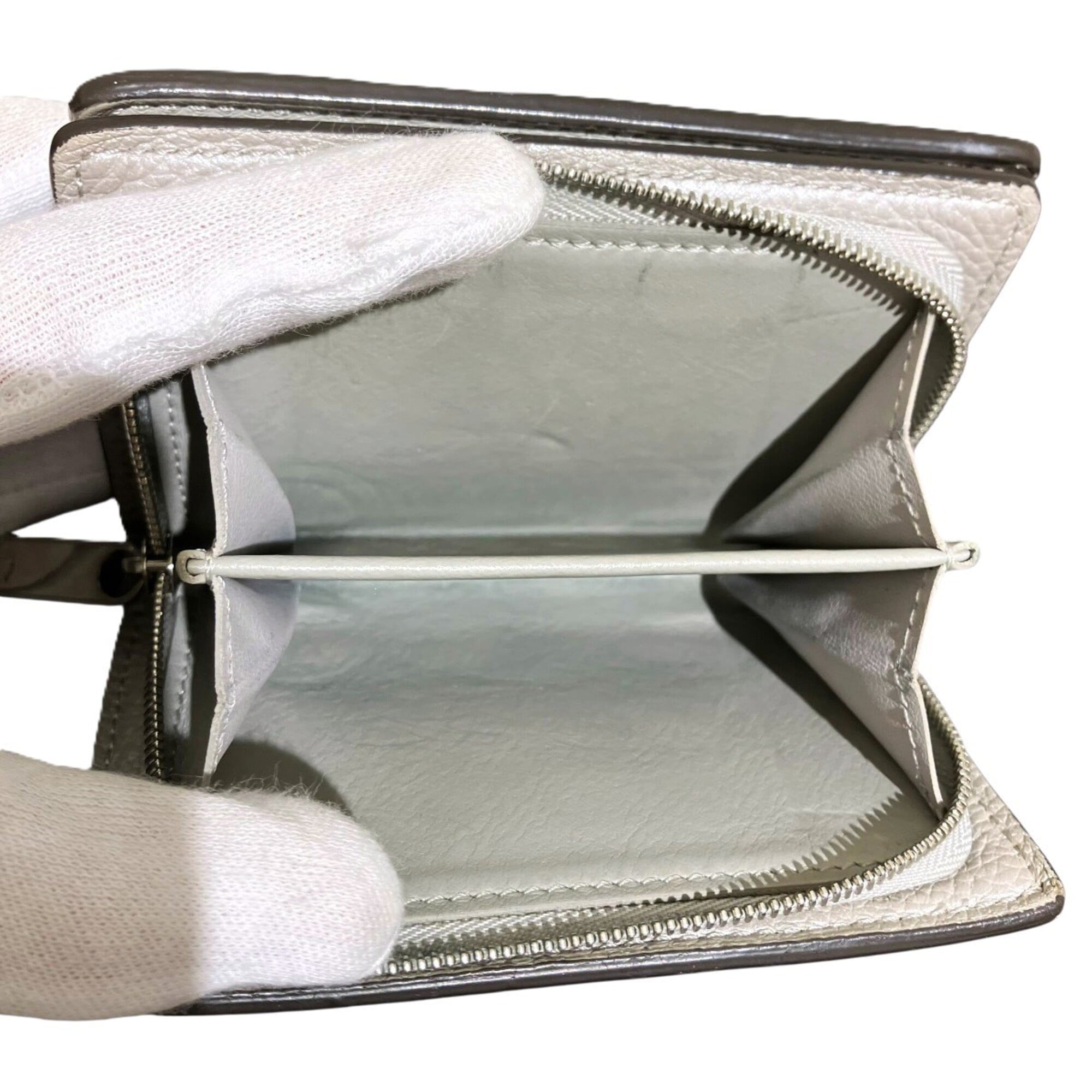 Louis Vuitton Mahina Grayish Leather Wallet (Bi-Fold) (Pre-Owned)
