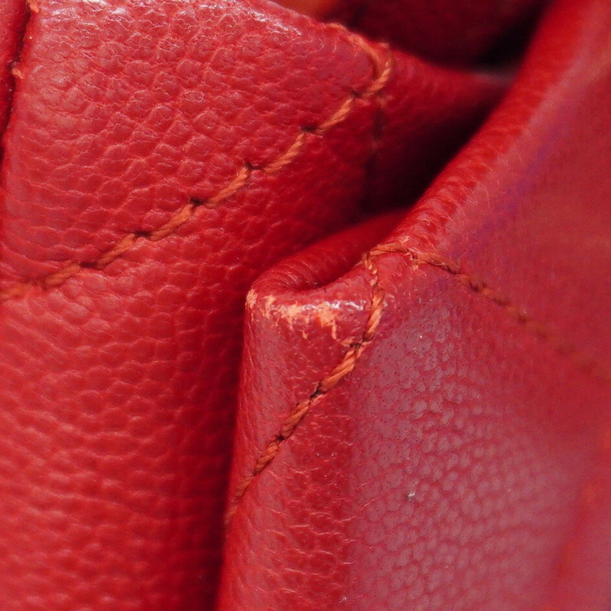 Chanel Red Color Grained Calfskin Handbag (Pre-Owned)
