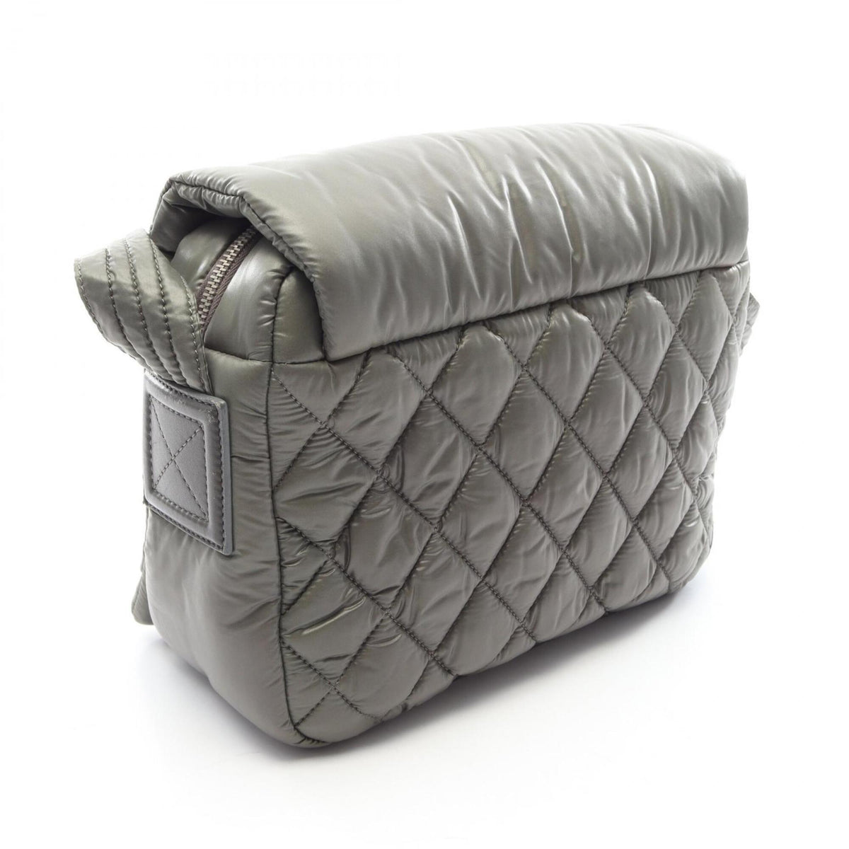 Chanel Green Nylon Leather Handbag Shoulder Bag (Pre-Owned)