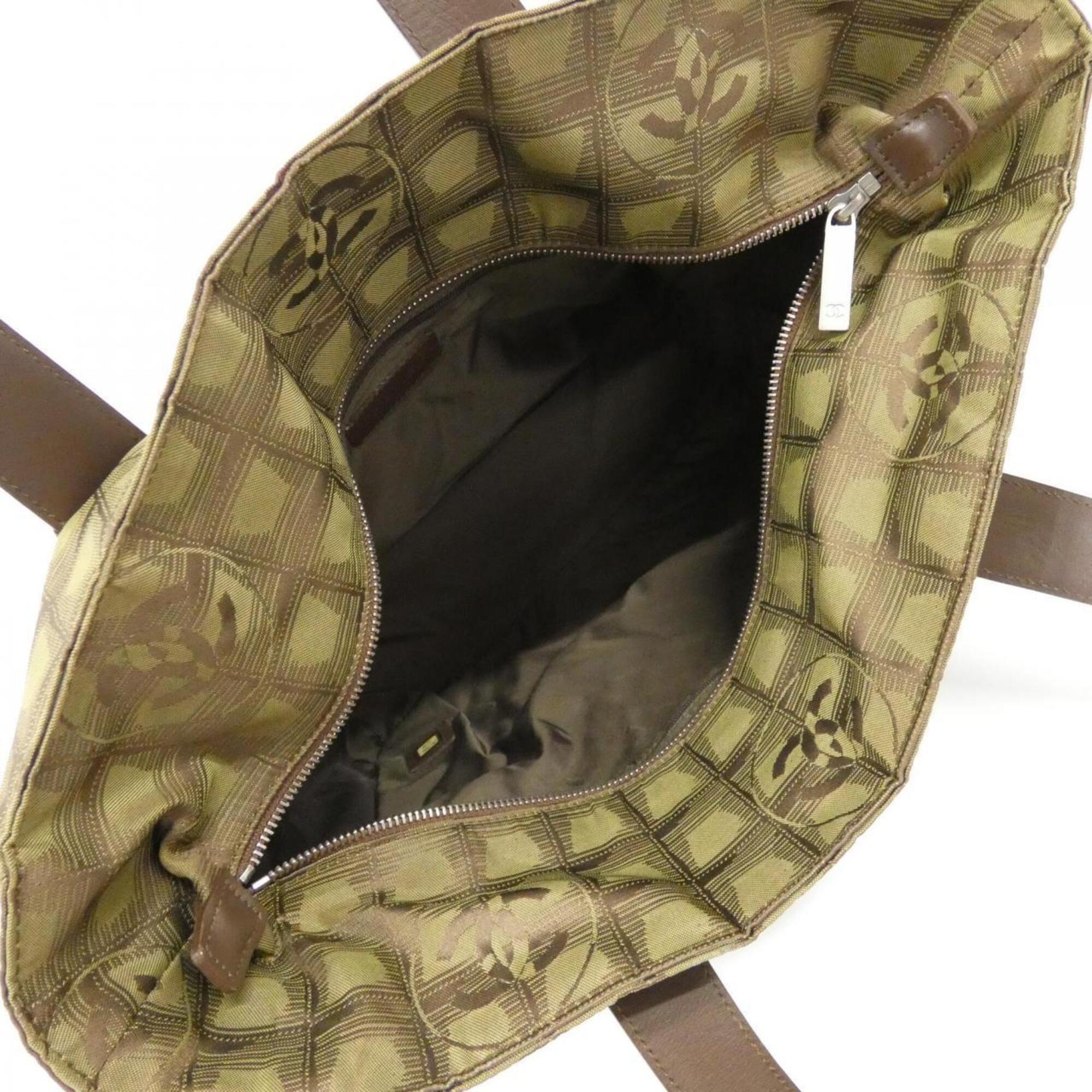 Chanel Khaki Nylon Shoulder Bag (Pre-Owned)